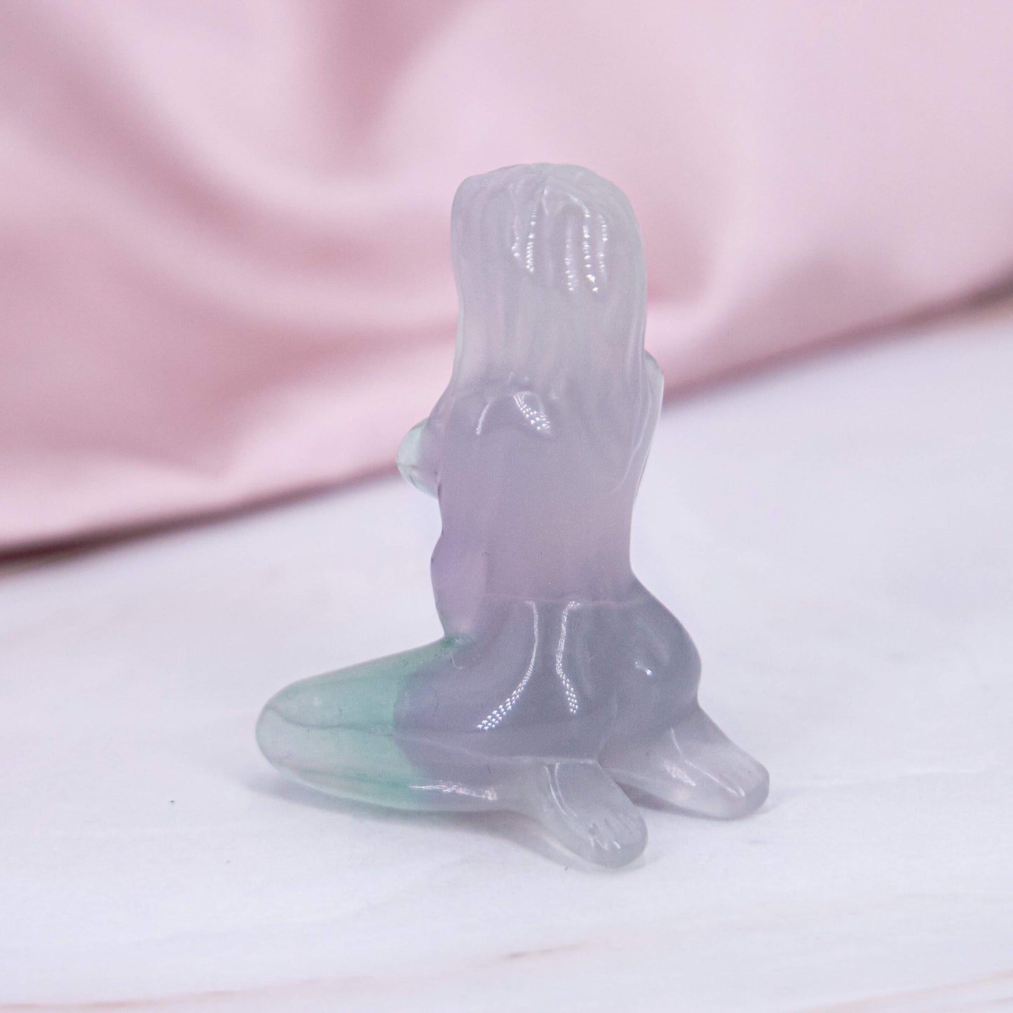 Fluorit Frauenkörper Frau Körper Bdsm sexy Carving Schlafzimmer knieend Annurah deutscher Onlineshop Kristalle Heilsteine Edelsteine Brüste Po Arsch Kurven Kreativität negative Energien fern halten Aura stärken Innovationskraft Gedanken ordnen Intuition stärken Weisheit Konzentration Lernen Schlafstörungen Klarheit