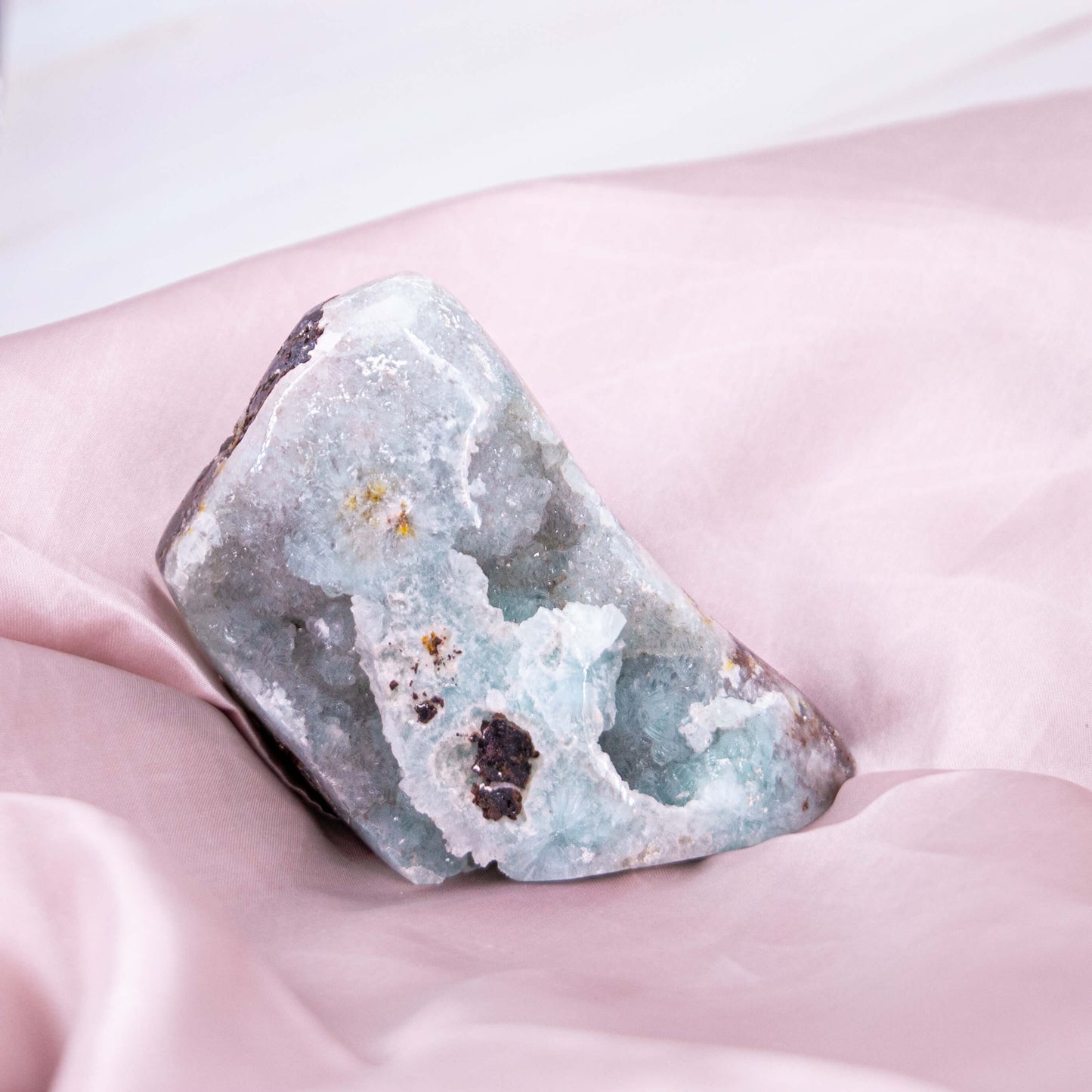 Hemimorphit Morphit Hemi blau Karibik Glitzer Schimmer Kristall Edelstein Schutzstein Glücksstein Annurah deutscher Onlineshop aqua türkis Cluster Geode Rohstück Rohstein Es ist ein Schutz & Kraft Stein, der uns gleichzeitig die Ruhe schenkt.