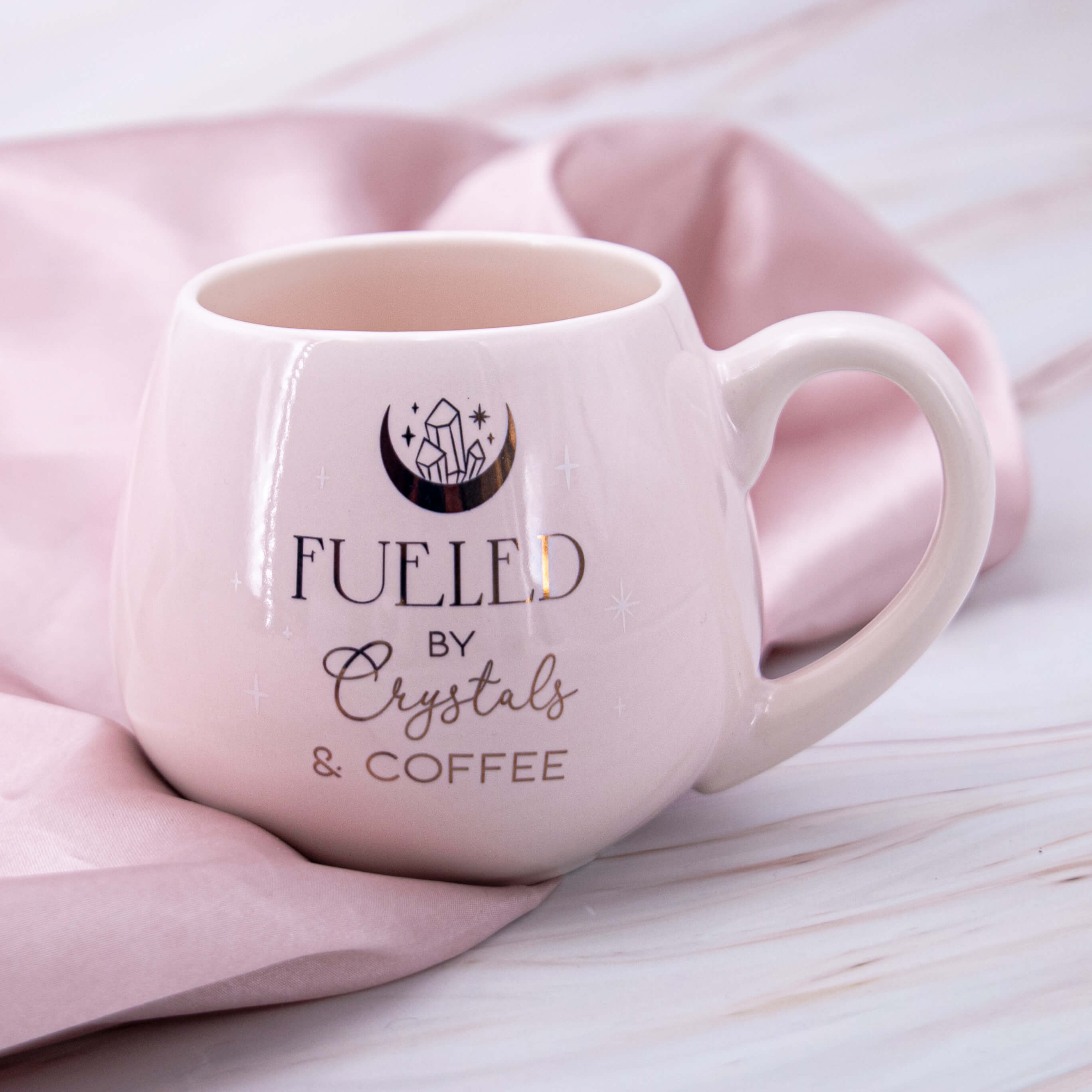 Crystals and Coffee Tasse Becher Glas Kaffeebecher Tee Kristalle Edelsteine Spruch Heilsteine Annurah deutscher Onlineshop Keramik H:9.5cm x W:14cm x D:10.5cm