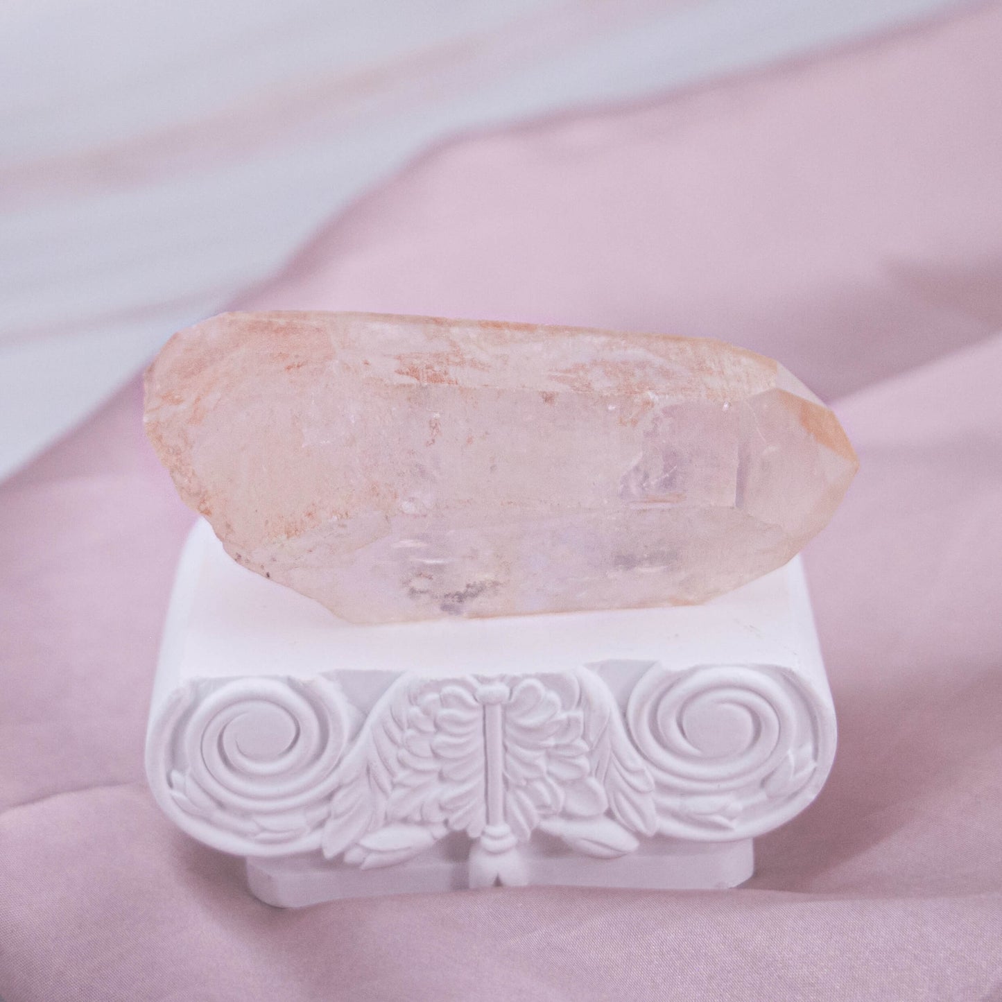 Pink Lemurian Quarz Kristall Edelstein Heilstein Schutzstein Annurah deutscher Onlineshop Chakra Sternzeichen rosa weiss durchsichtig Flash Regenbogen