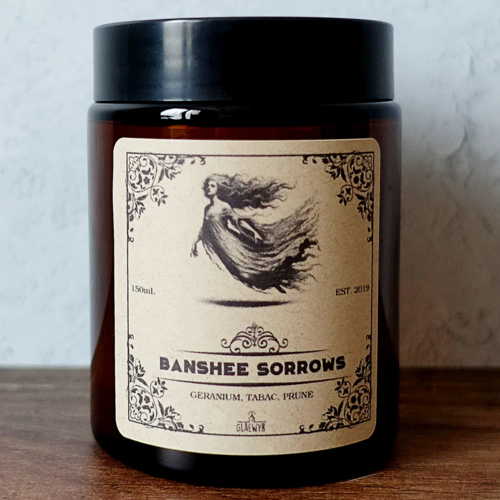 Banshee Sorrows – Duftkerze | Geranie, Pflaume & Tabak | 150 ml