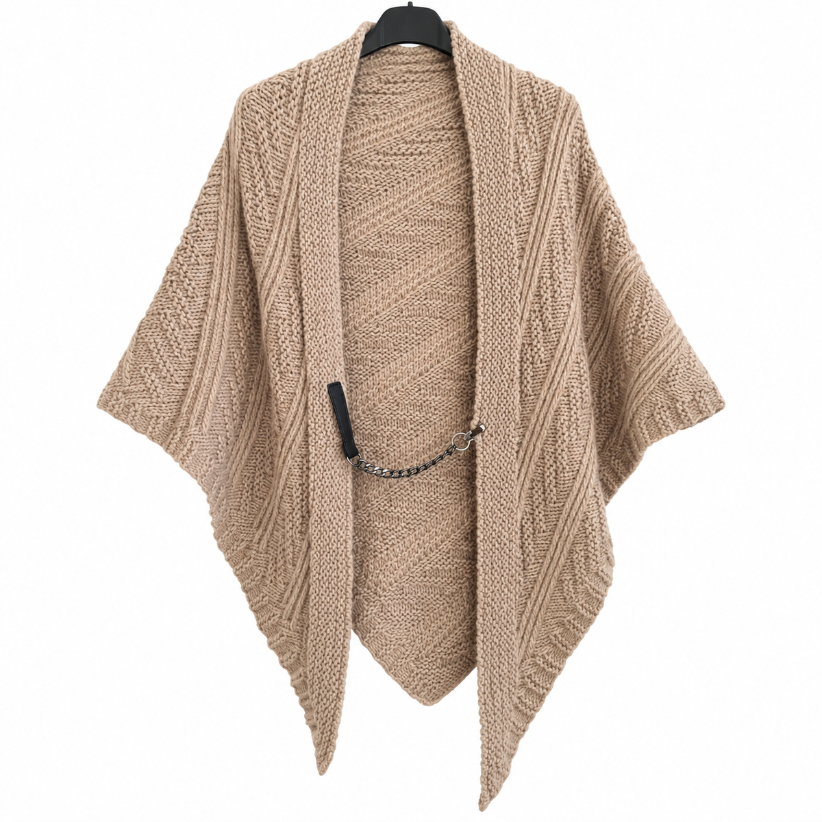 Kuscheliger Strickponcho mit Zopfmuster