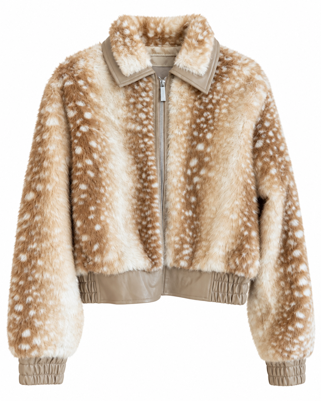 Kuschelige Bambi Faux Fur Jacke in Beige und Creme mit weißem Reh-Punktemuster, Reißverschluss und Lederoptik-Details. One Size 34–40.