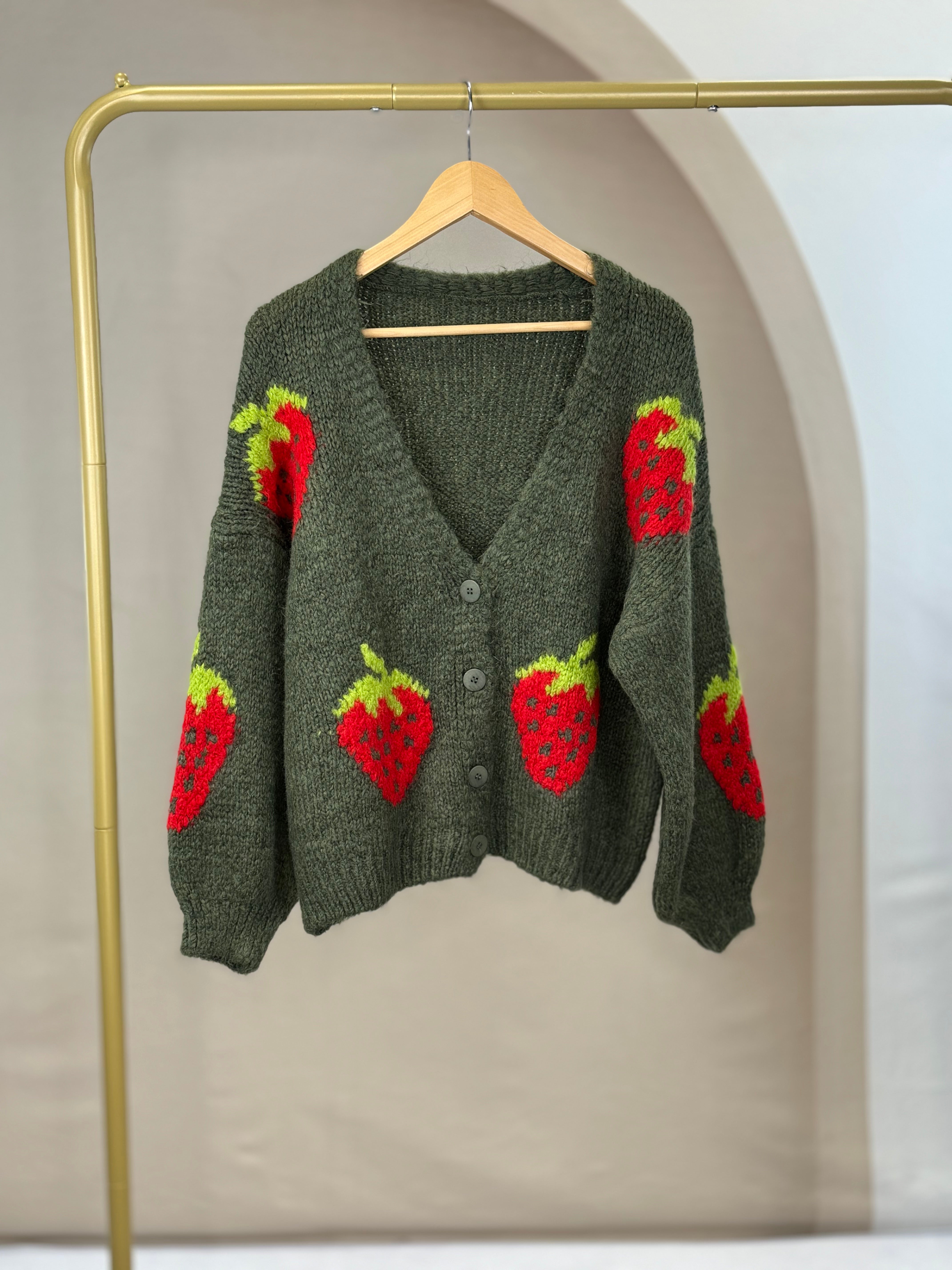 Erdbeer Cardigan