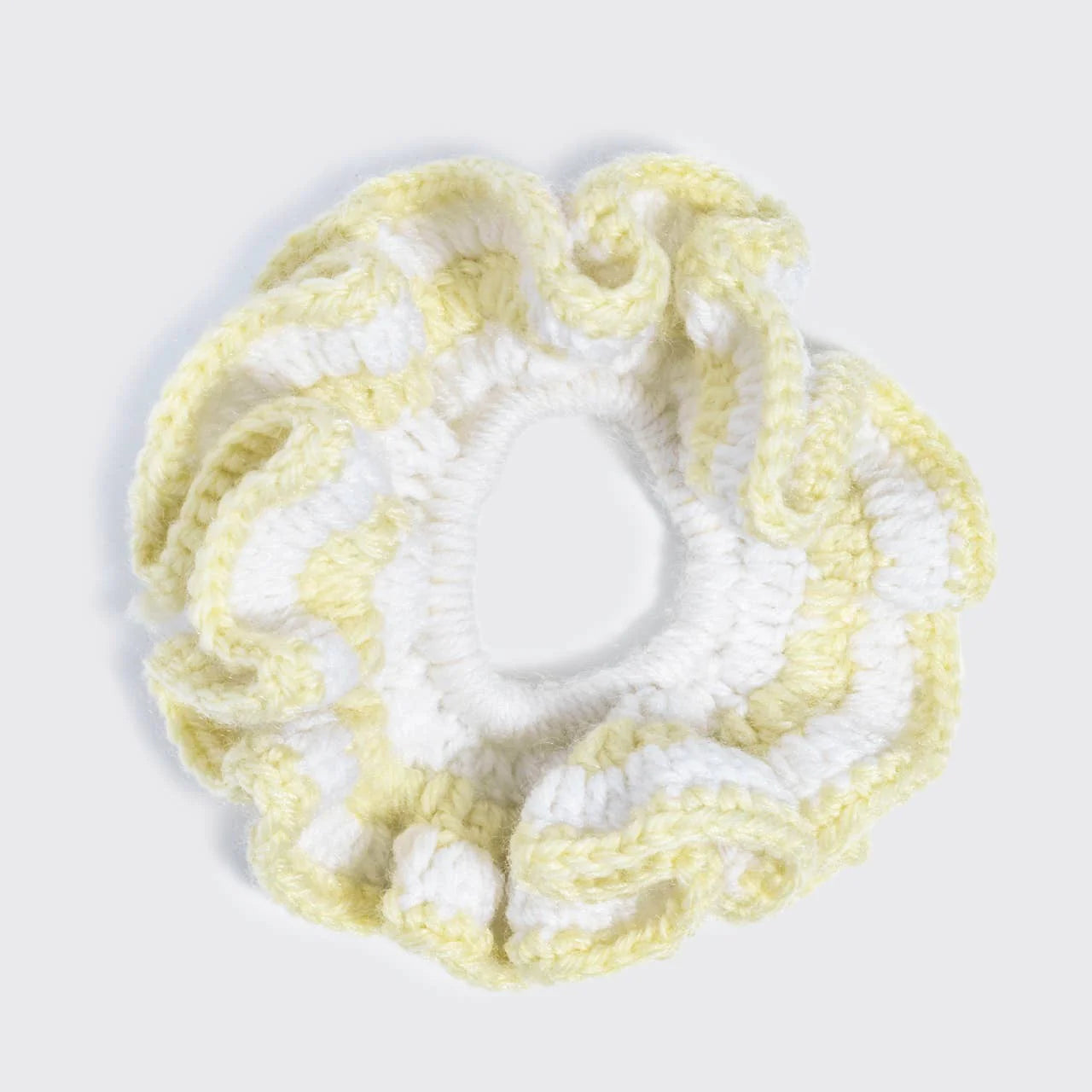 Kitsch Gehäkeltes Crochet Scrunchie – Butteryellow