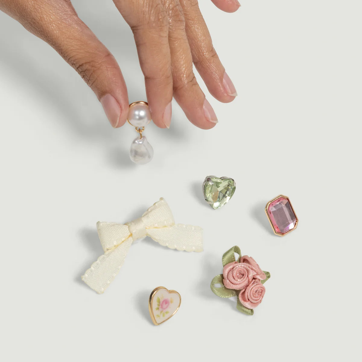 Kitsch Pop Charms in Vintage Pink – Personalisiere deine Haarklammer