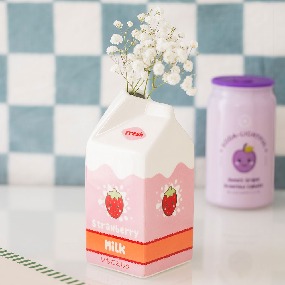 Blumenvase im Erdbeer-Milchkarton-Design – Süße Keramikvase im Kawaii-Stil