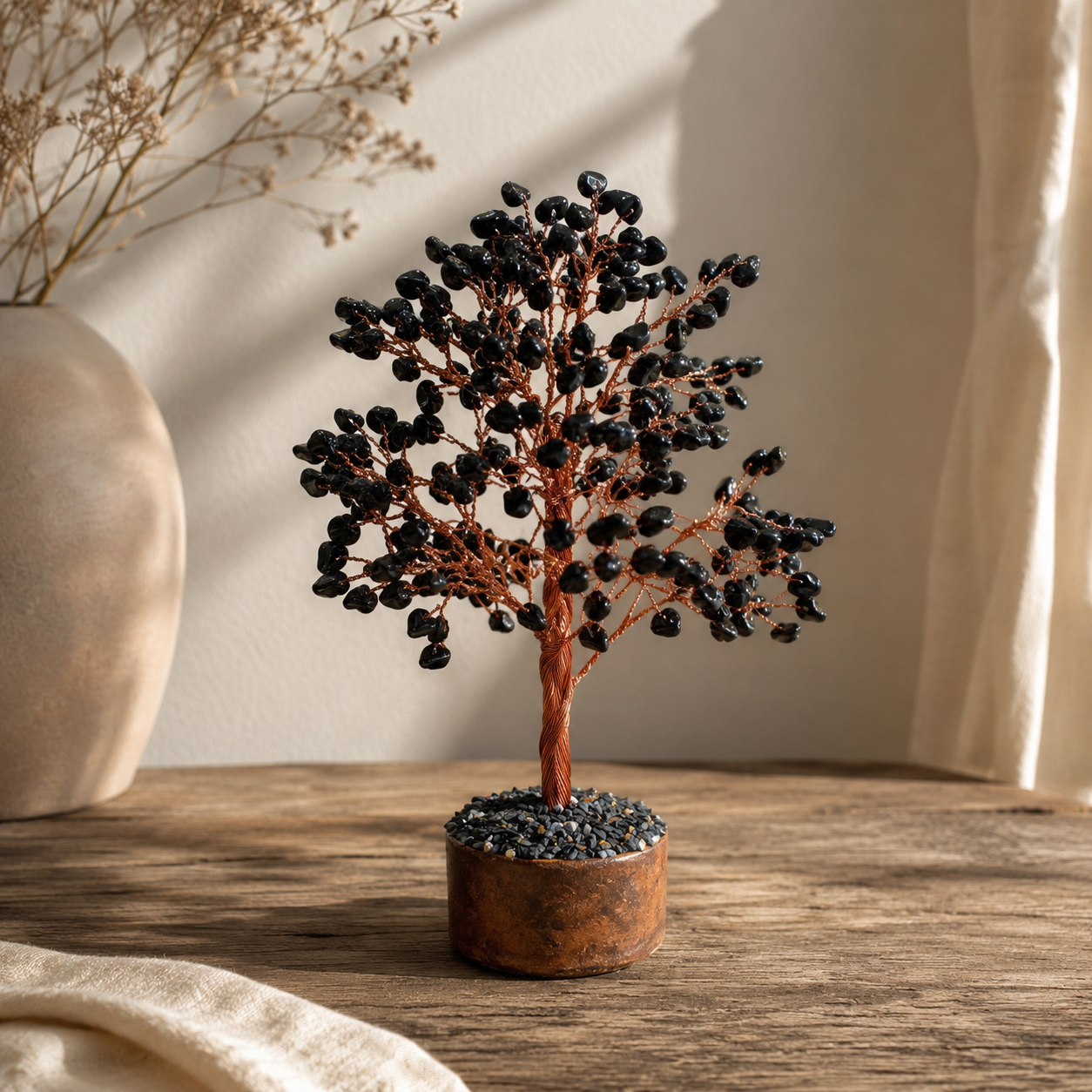 Edelsteinbaum aus schwarzem Turmalin