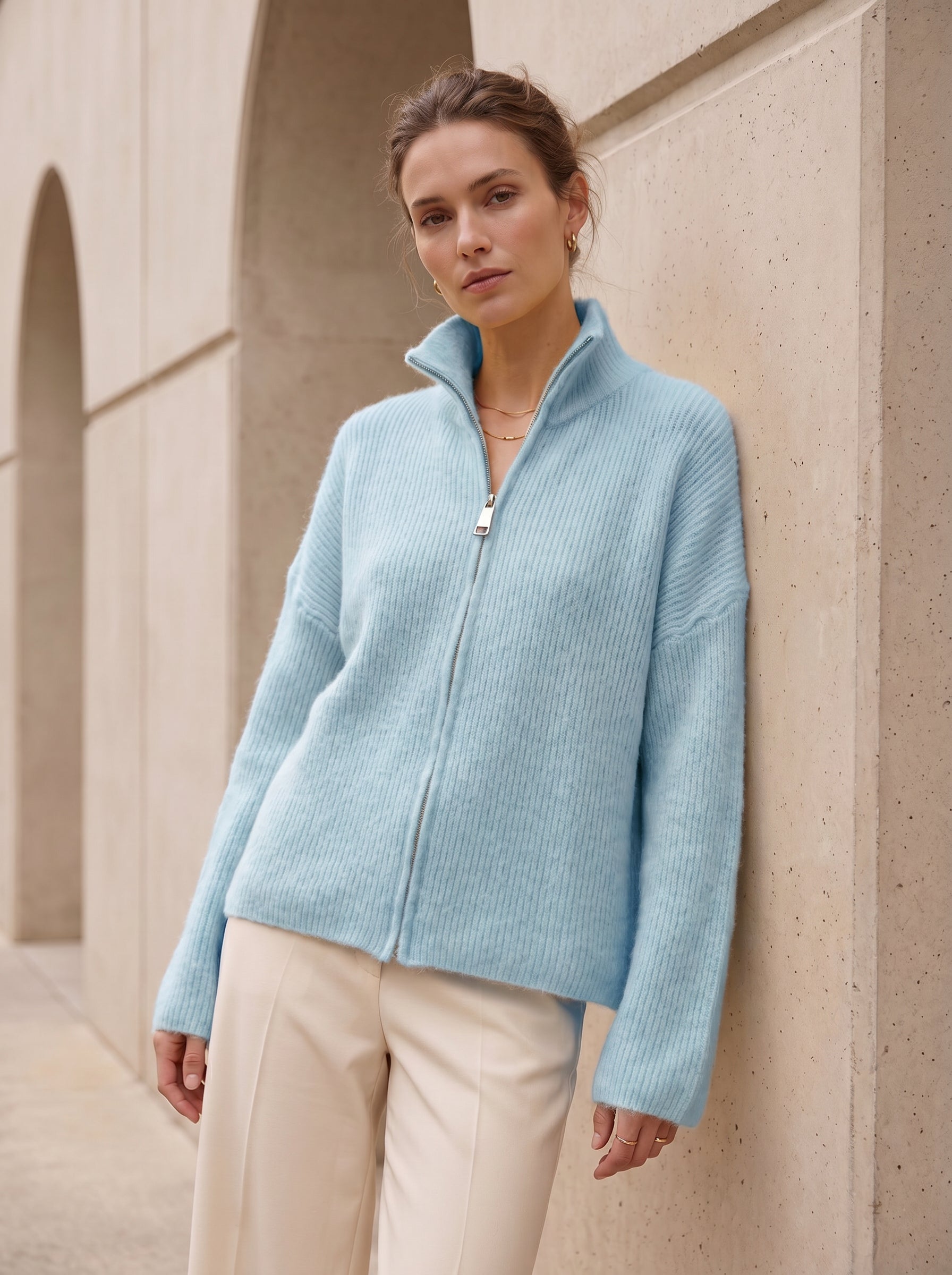 Hellblaue Zipper Strickjacke