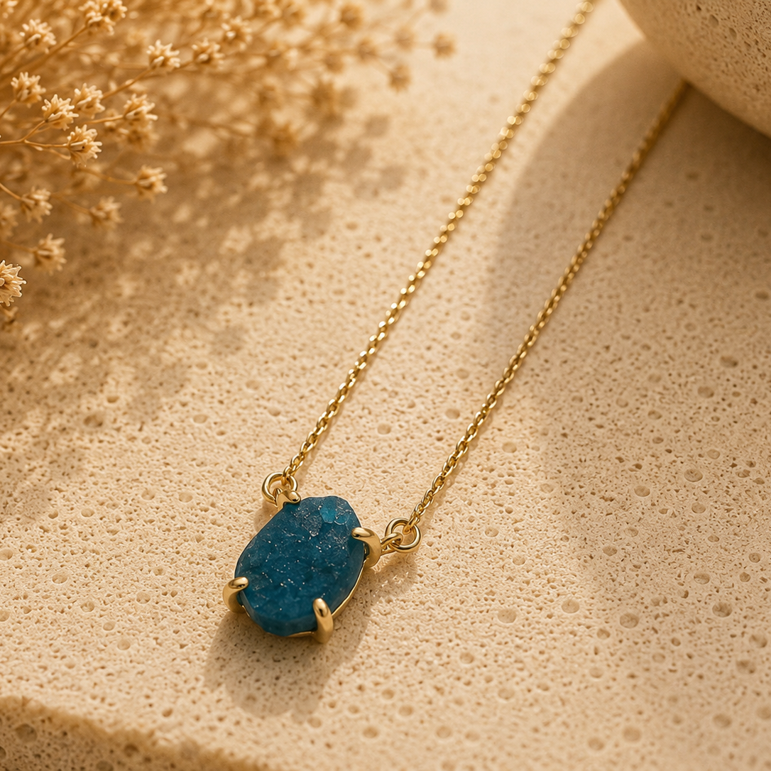 Vergoldete Apatit Rohstein Kette aus 925 Silber – Edelsteinkette