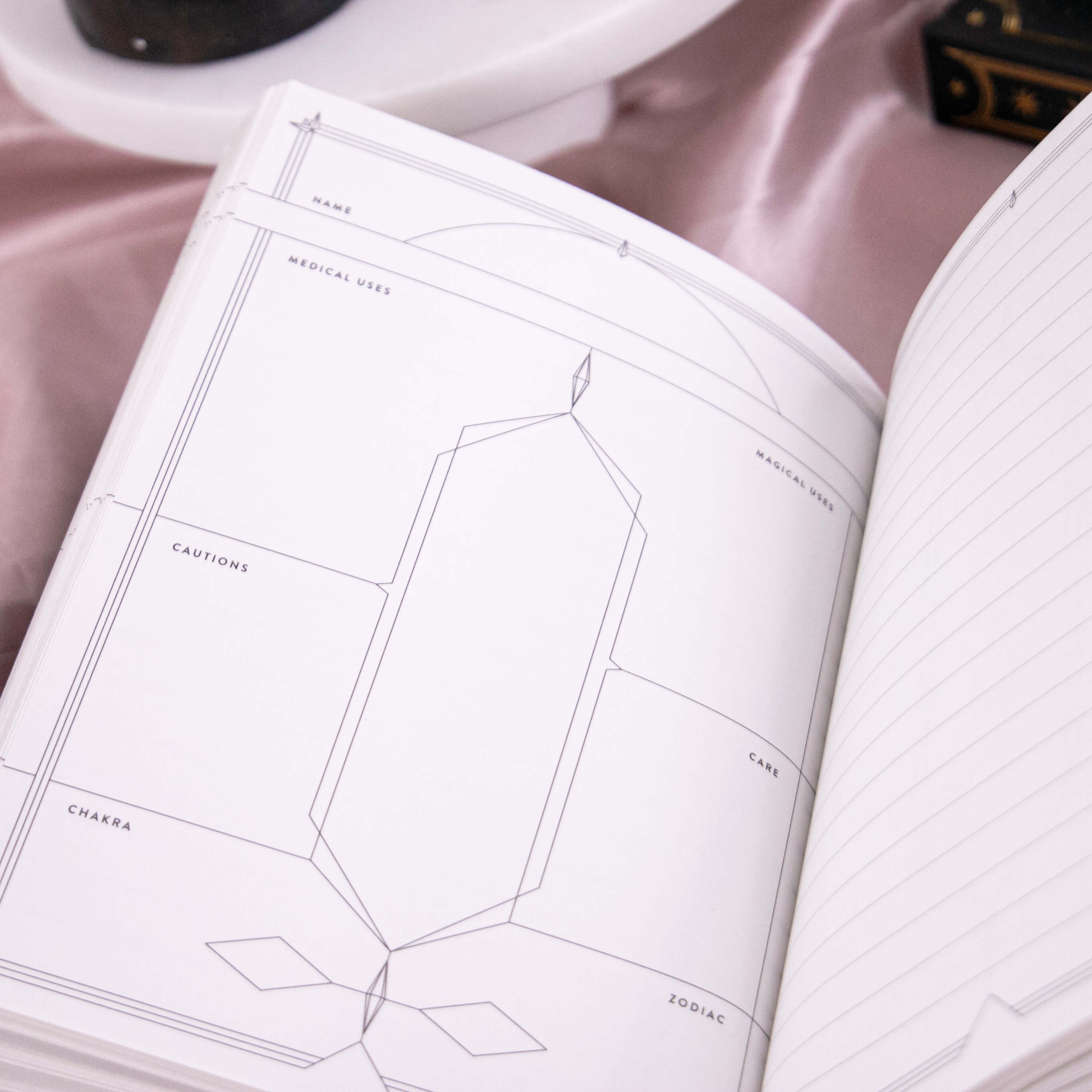Crystal Journal Buch Book Kristalle Edelsteine schwarz Annurah deutscher Onlineshop Vorlage ausfüllen