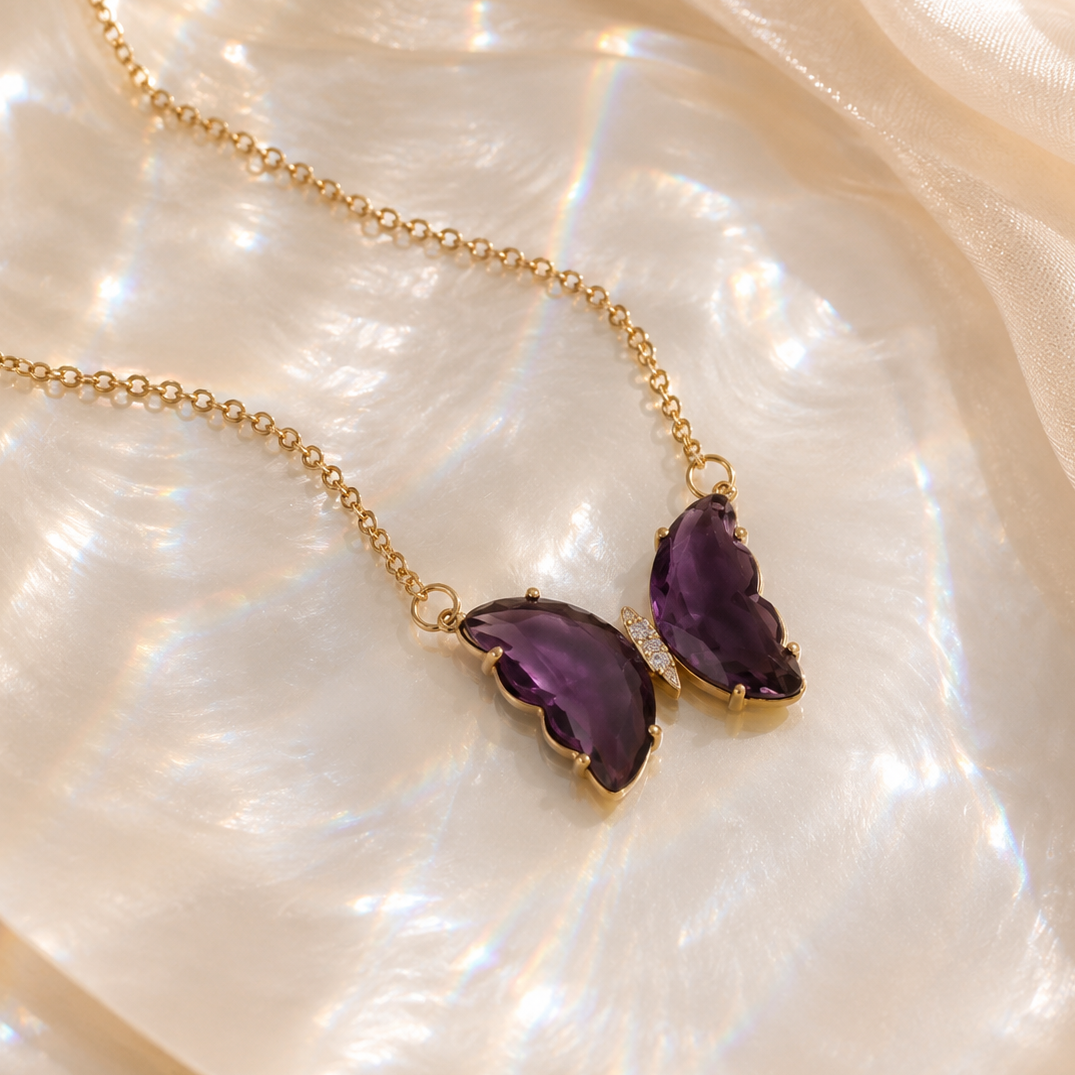 Dark Purple Crystal Butterfly Kette – Edelstahl Halskette mit funkelndem Schmetterling