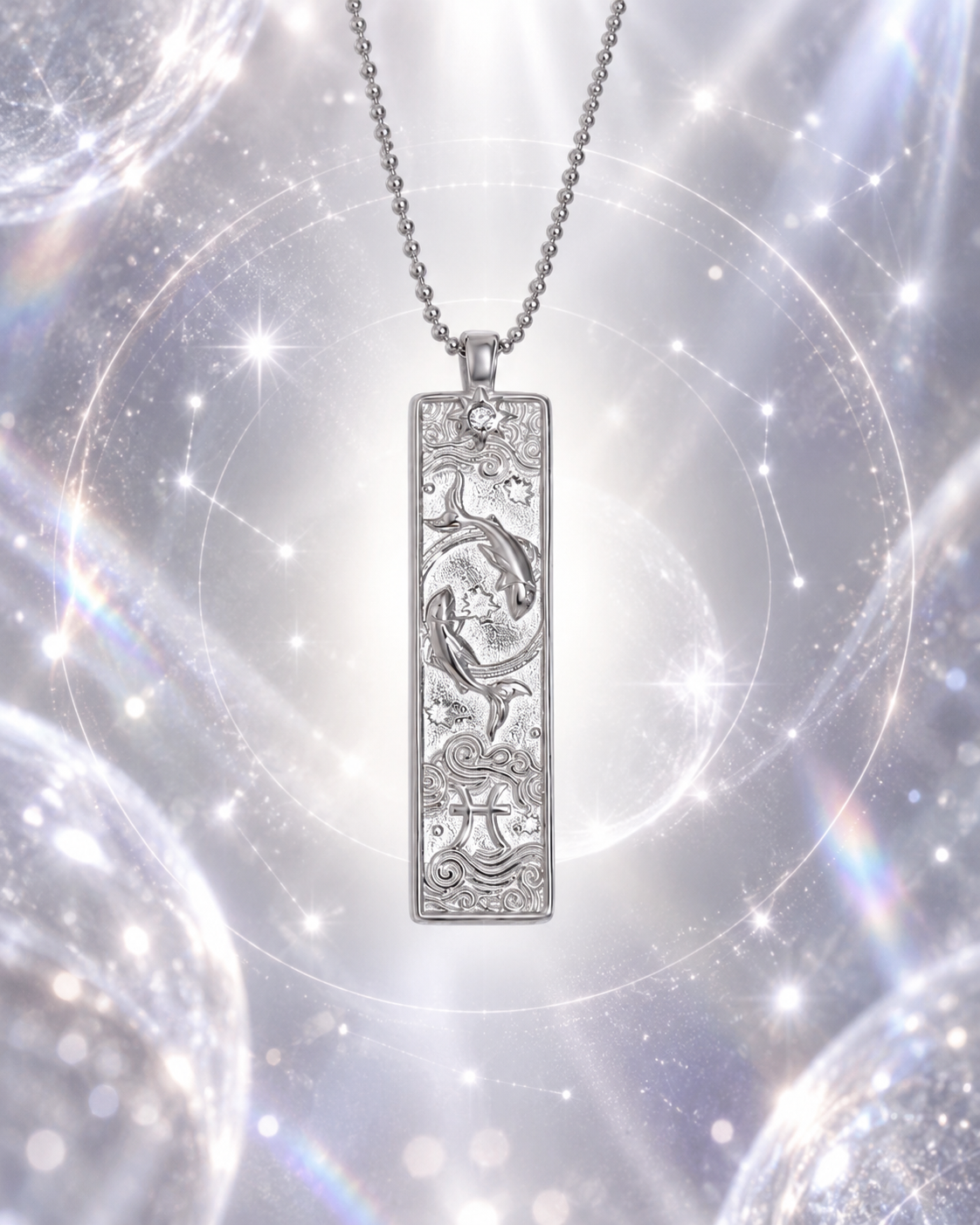 Fische Sternzeichen Kette in Silber mit kunstvollem Zodiac Anhänger von ANNURAH