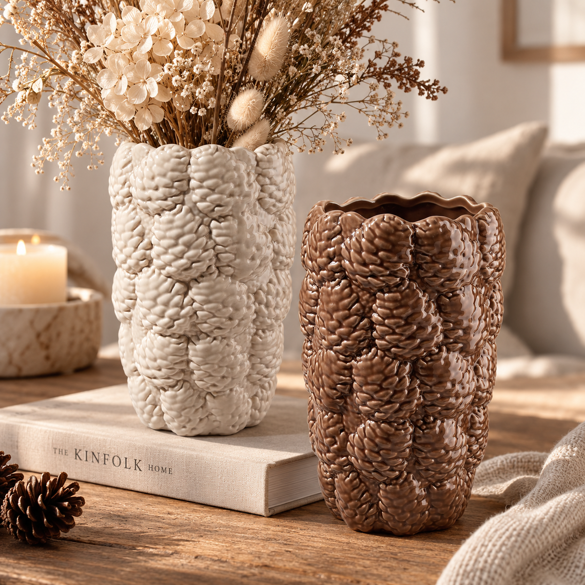 Keramikvase Grau mit Zapfen-Design