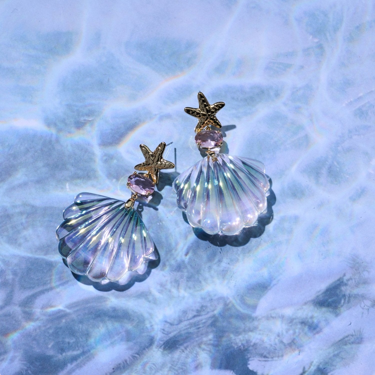 Mermaid Aura Ohrringe – Goldfarbig mit schimmernder Aura