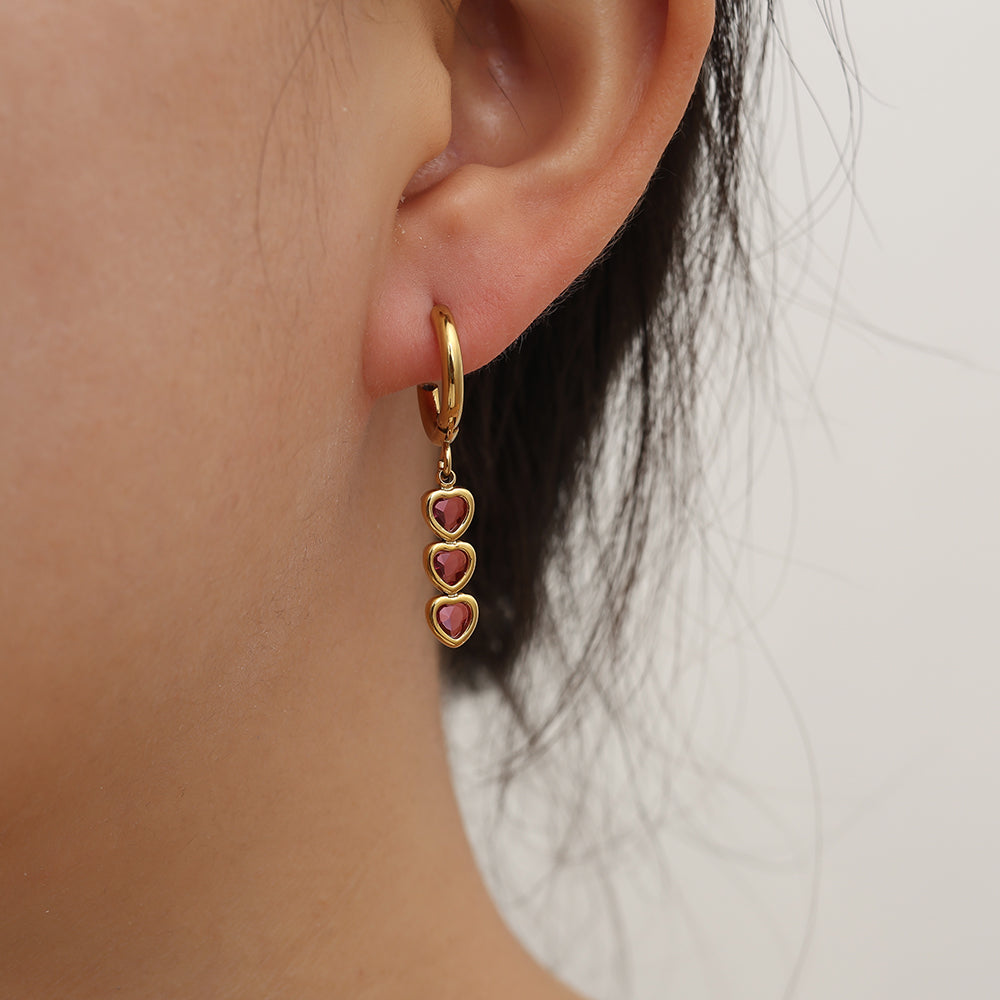 Triple Pink Heart Ohrringe – Edelstahl vergoldet | Statement mit Herz
