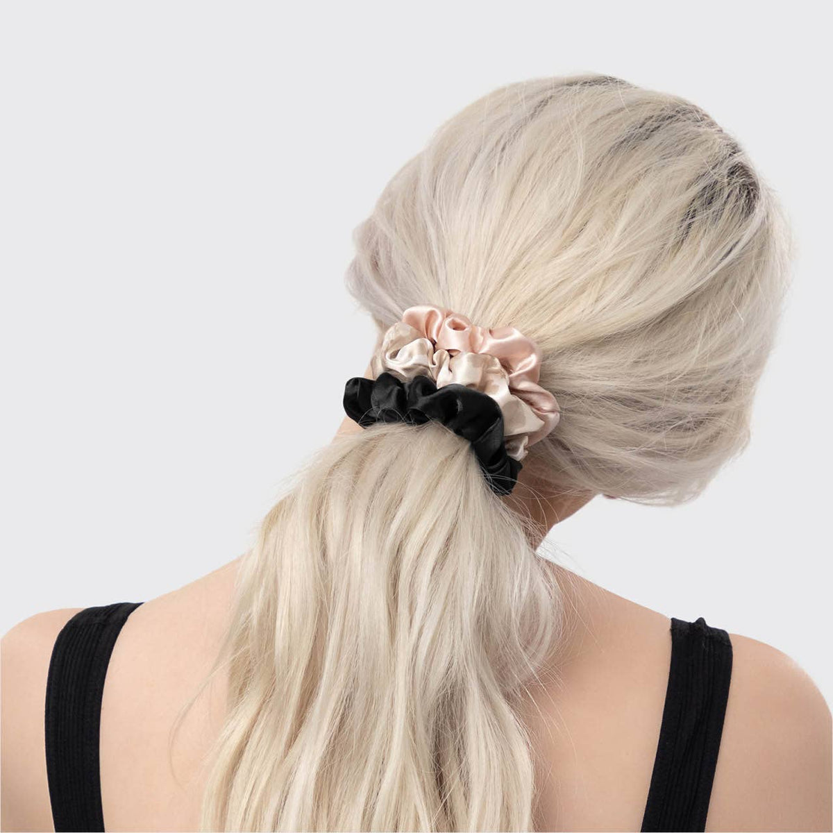 Kitsch Soft Satin – Haarschonende Satin Scrunchies | Leo Blush 5er Set