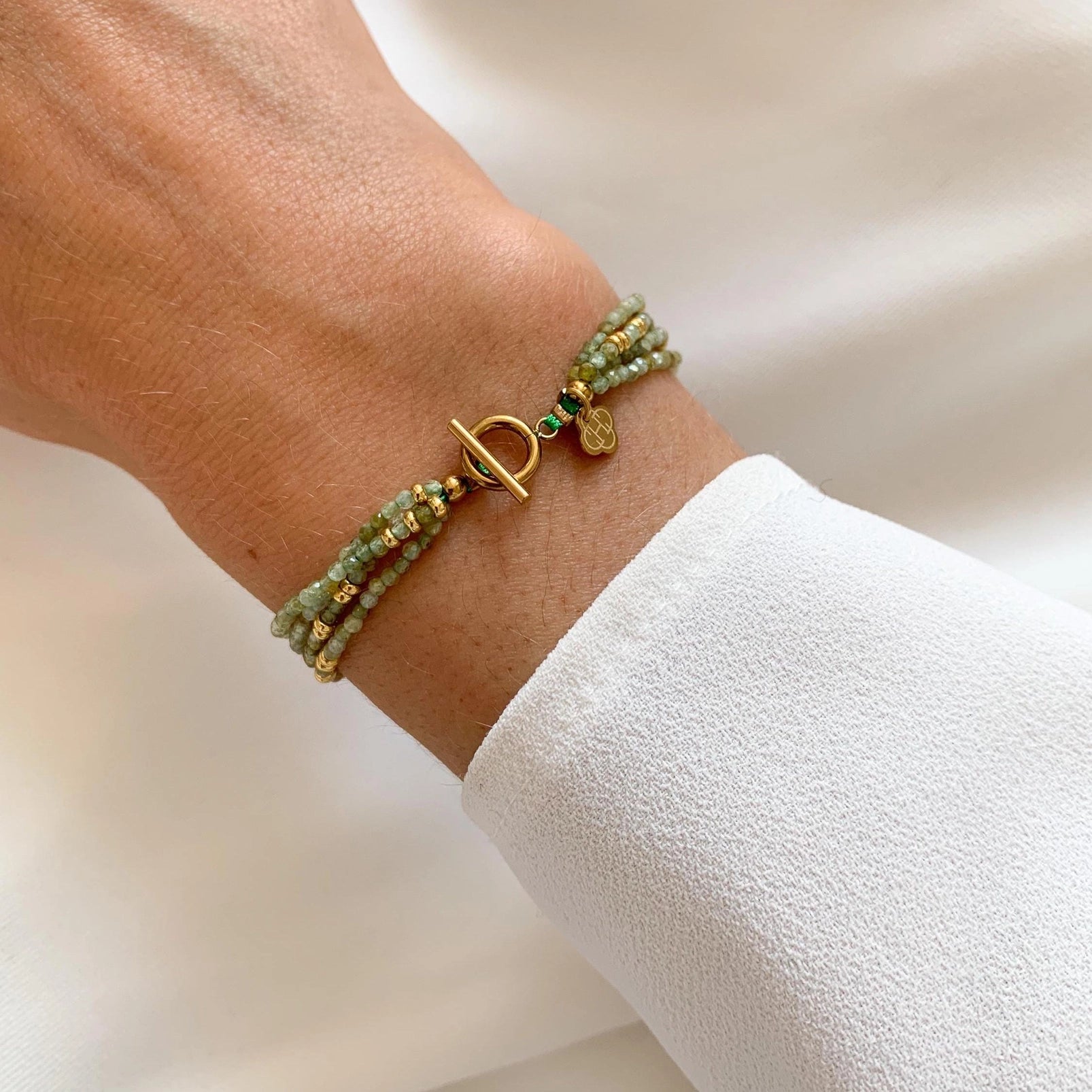 Tsavorit Triple Armband