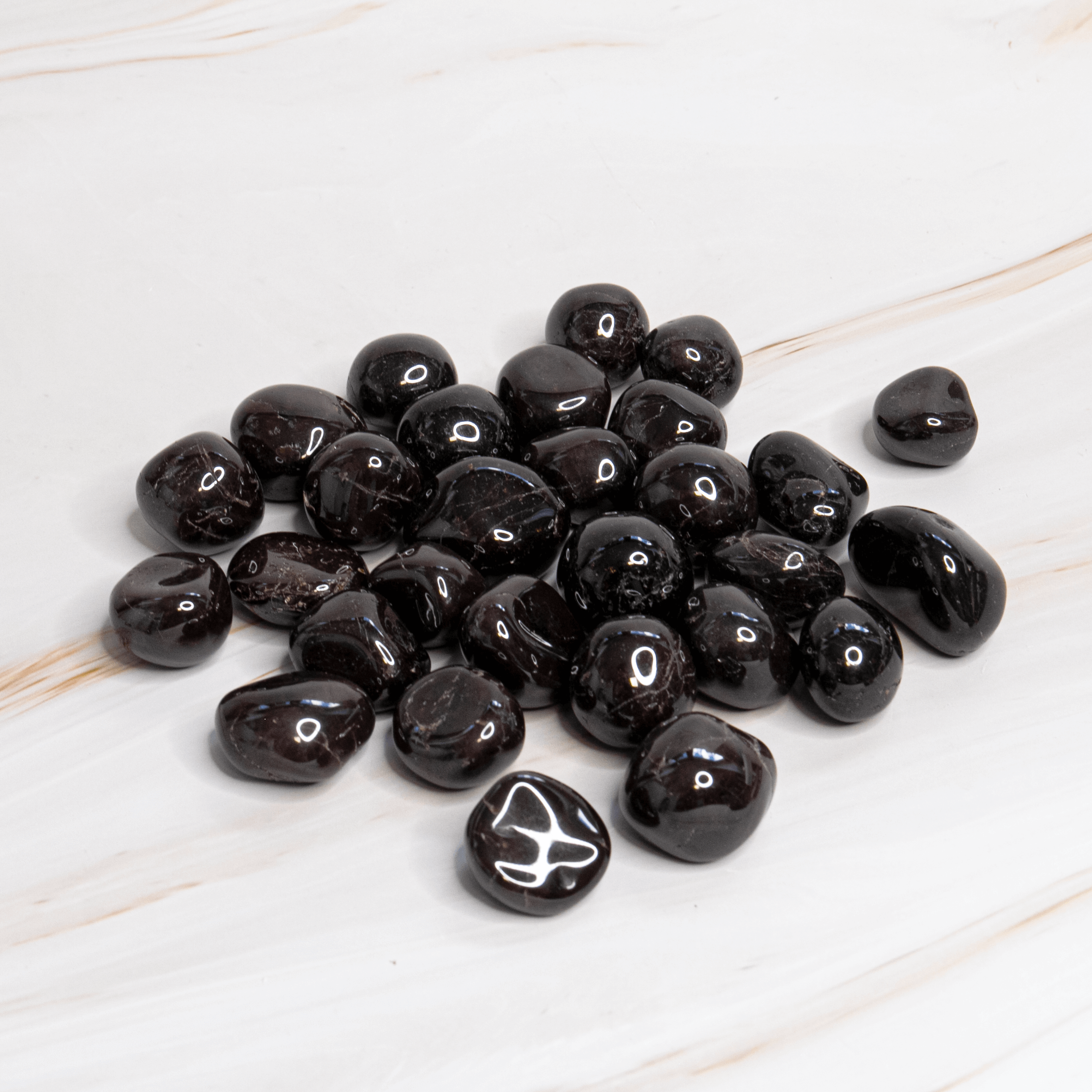 Granat Heilstein Edelstein Trommelstein für Sternzeichen Steinbock Geburtsstein für August Onlineshop Deutschland Annurah