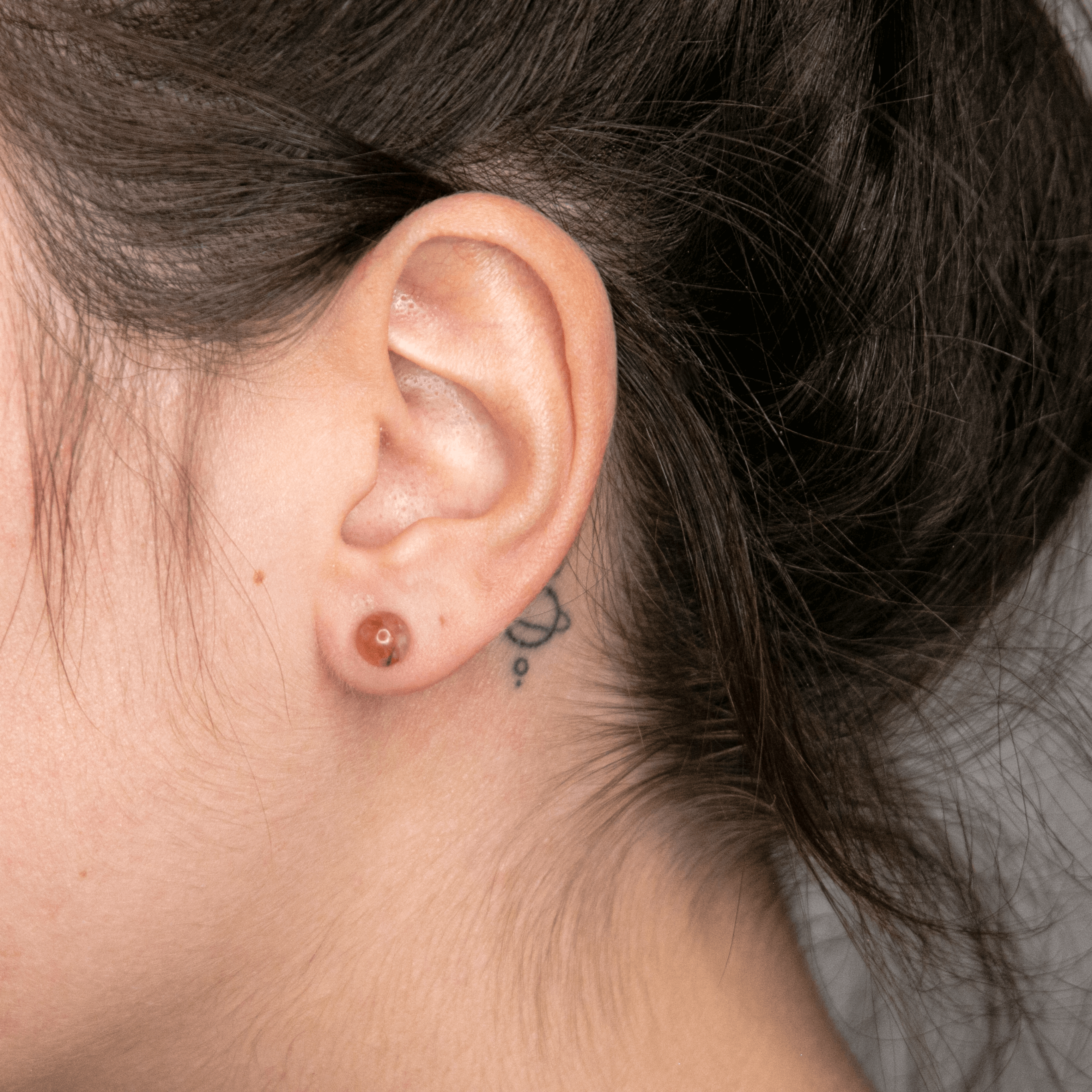 Hämatit Quarz Erdbeerquarz rot rosa Ohrringe Ohrstecker silber Kristall Schmuck Edelstein Heilstein Schutzstein Weiblichkeit Liebe Selbstvertrauen Feuerquarz Feuer