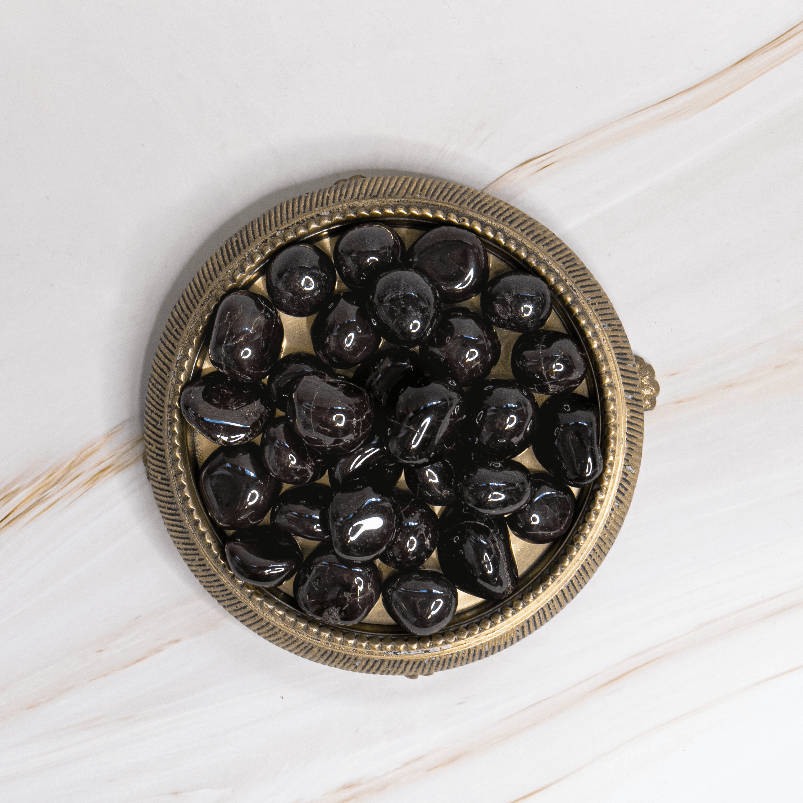 Granat Trommelstein Edelstein Heilstein steht für Freundschaft Liebe Spiritualität Kraft Energie Erneuerung Annurah Onlineshop Deutschland