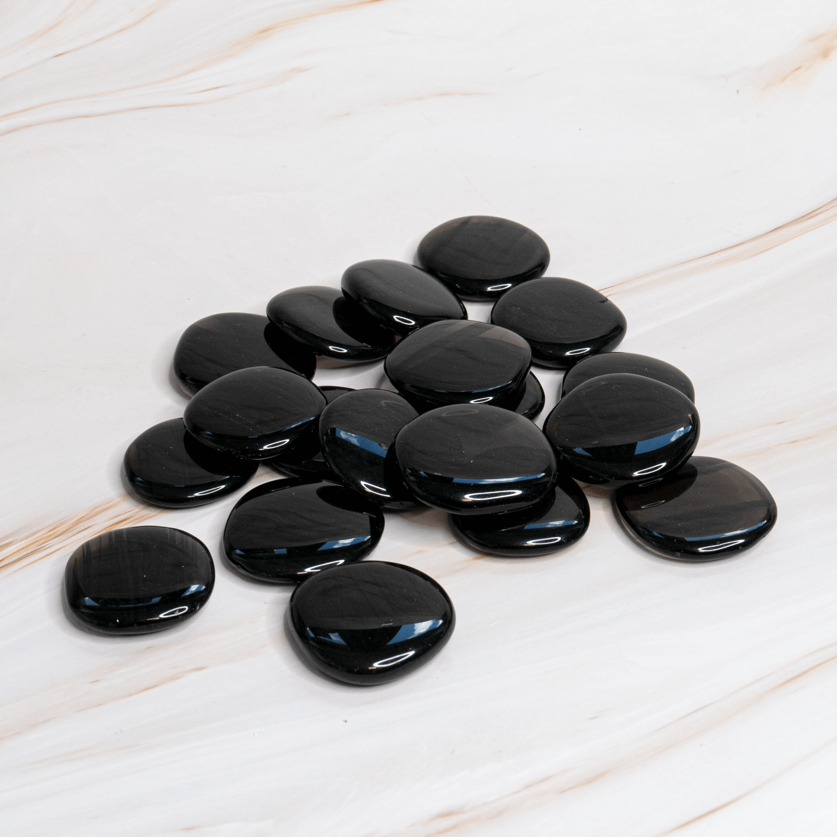 Lamellen Obsidian Kristall Edelstein Wirkung Kraft Schutz Energie Stärke Entwicklung Klarheit Erdung Hellsichtigkeit