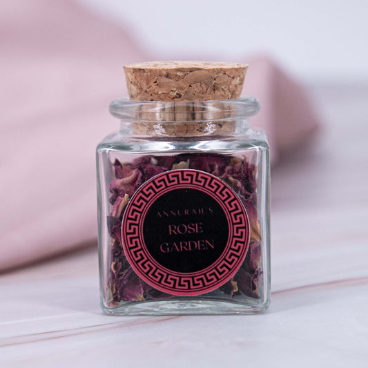 Annurah Räuchermischung Räuchern Mischung handmade handgemacht Räuchersand Räucherkohle Divination Annurah deutscher Onlineshop Rose Garden Garten Rose Rosenblätter
