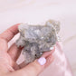 Baryt Pyrit blau silber metallic Cluster Rohstück Einschlüsse hellblau pastell Annurah deutscher Onlineshop Kristalle Heilsteine Edelsteine Schutzsteine Geld Manifestation Fülle Reichtum Wohlstand Energie