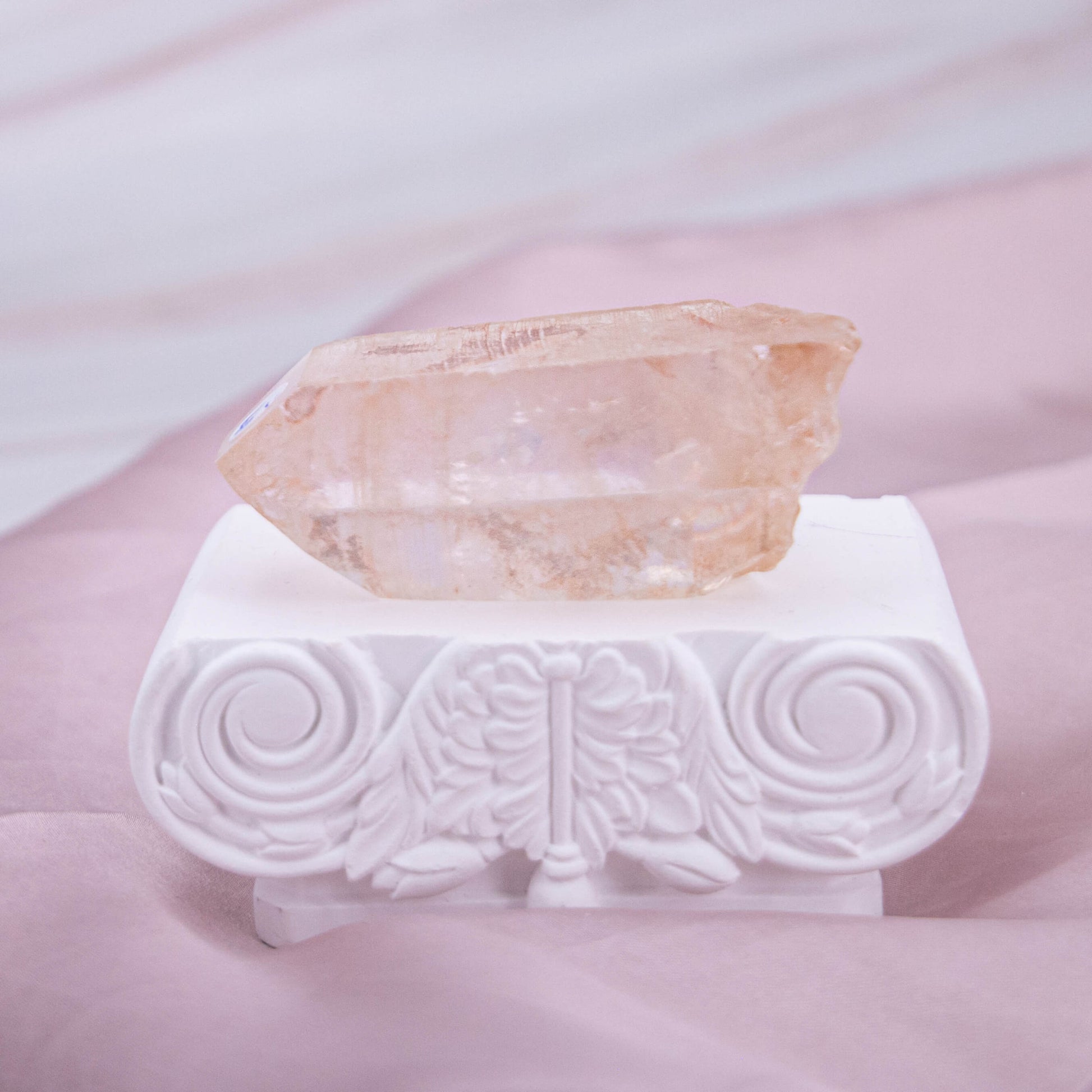 Pink Lemurian Quarz Kristall Edelstein Heilstein Schutzstein Annurah deutscher Onlineshop Chakra Sternzeichen rosa weiss durchsichtig Flash Regenbogen