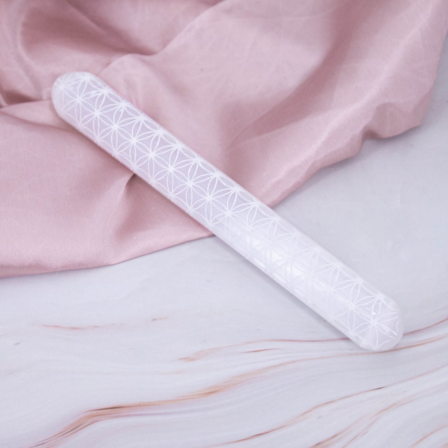 Selenit Blume des Lebens Stab weiss