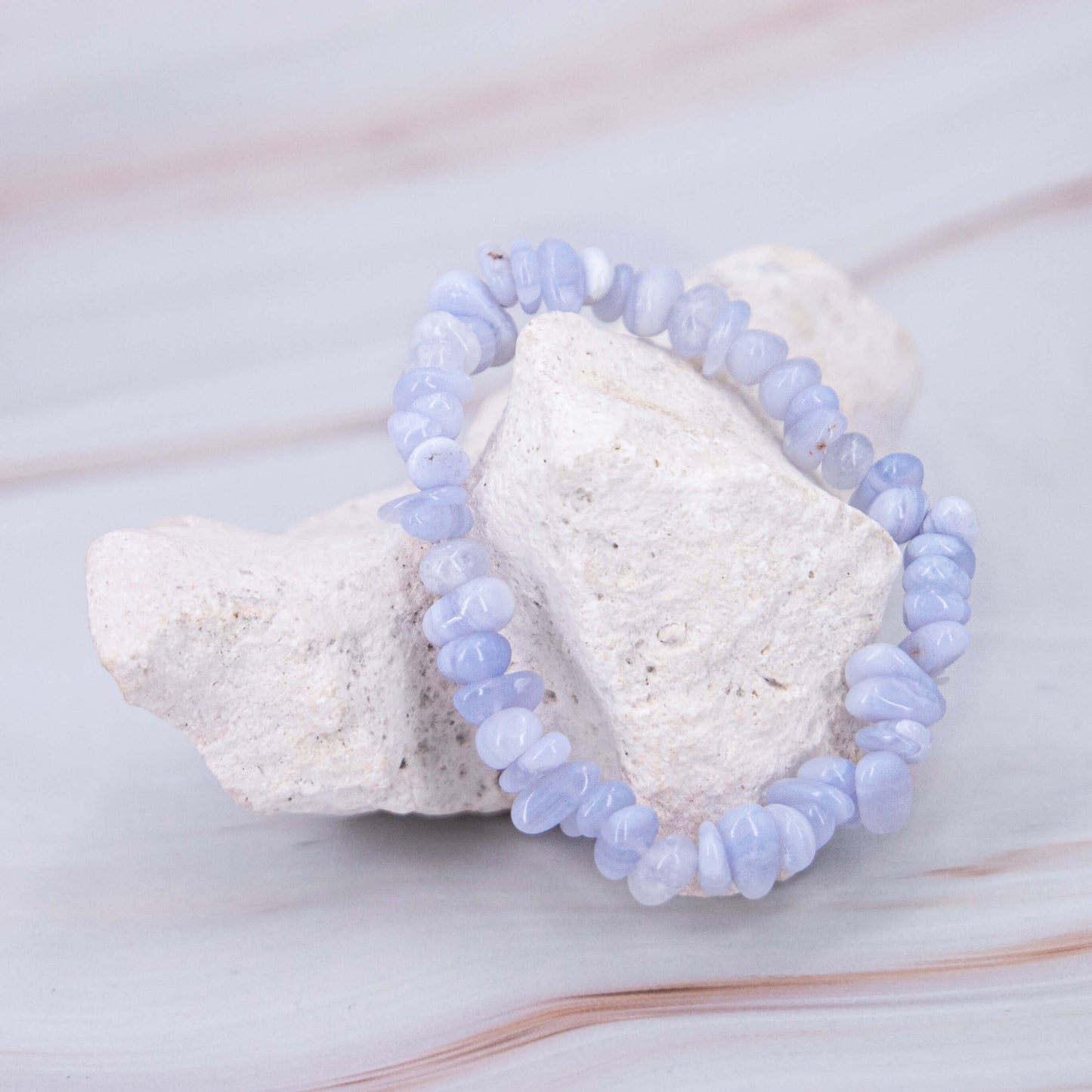 Chalcedon Chip Armband