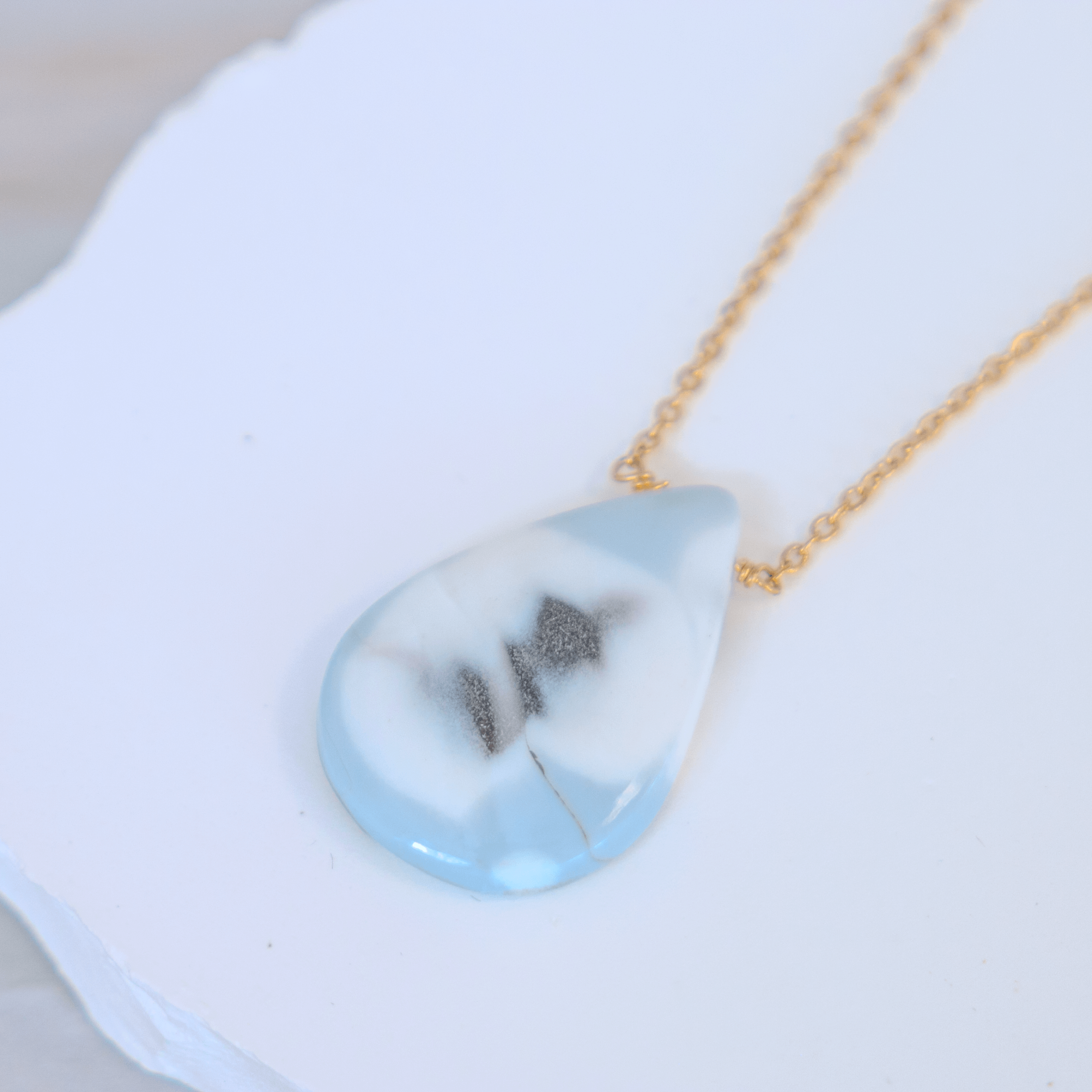 Blauer Opal Kette