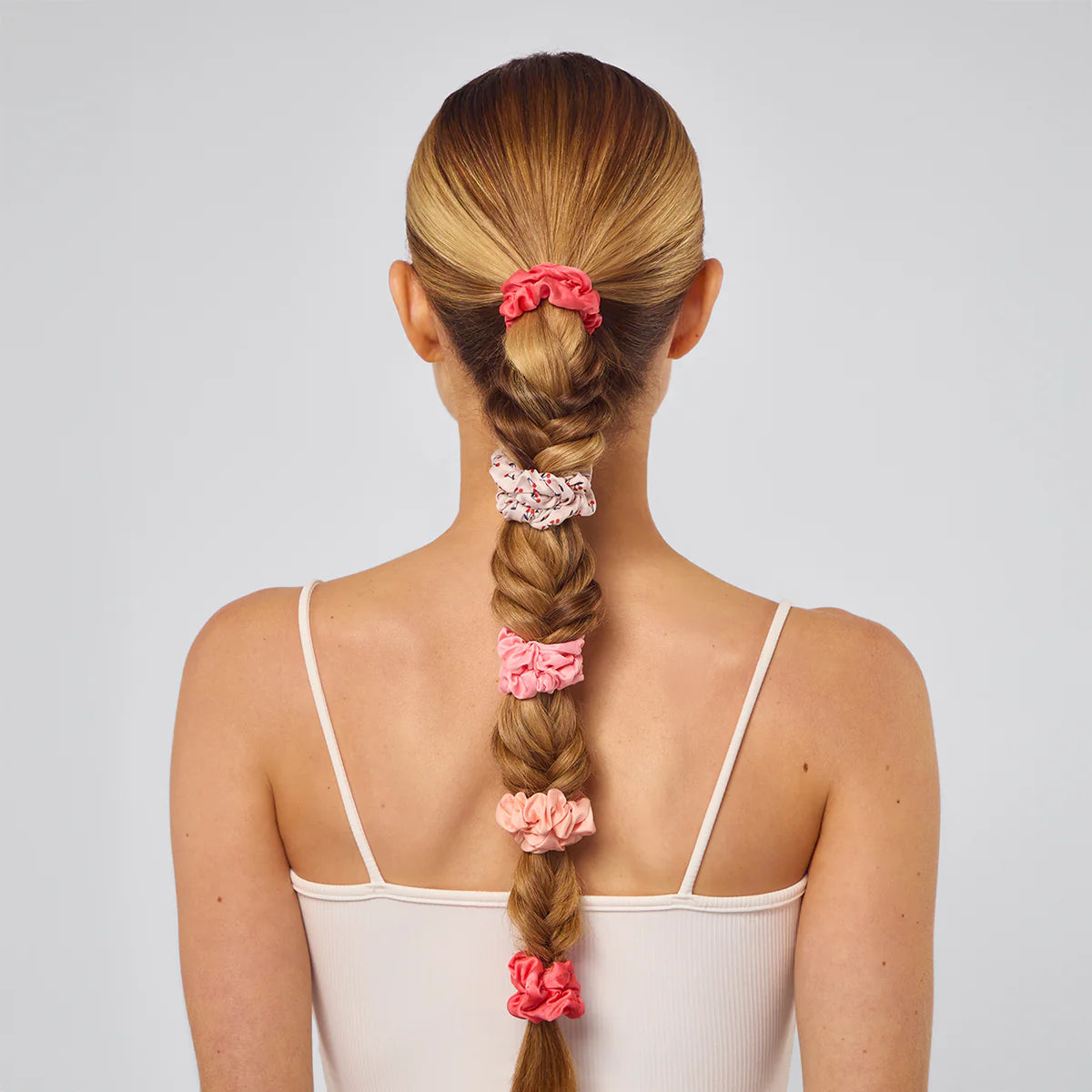 Kitsch Cherry Blossom Satin Scrunchies – 5er Set