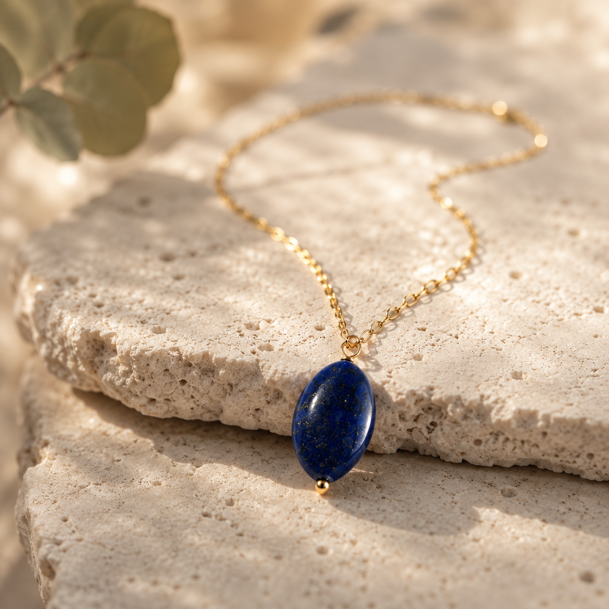 Vegoldete Halskette mit Lapis Lazuli Anhänger