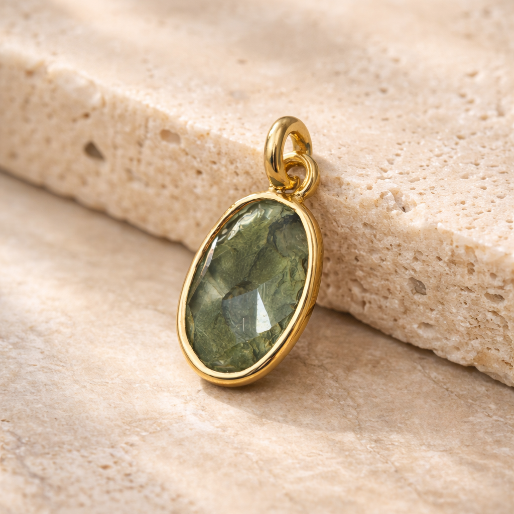 Moldavit Anhänger vergoldet – 925 Silber | Transformation & Schutz