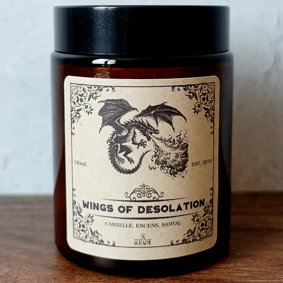 Wings of Desolation – Duftkerze | Zimt, Sandelholz & Weihrauch | 150 ml