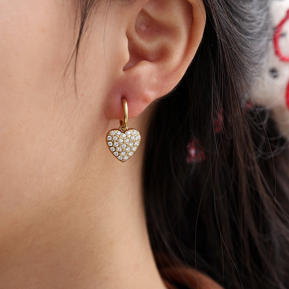 Diamond Heart Ohrringe aus Edelstahl – 2,2 cm Herz-Ohrringe