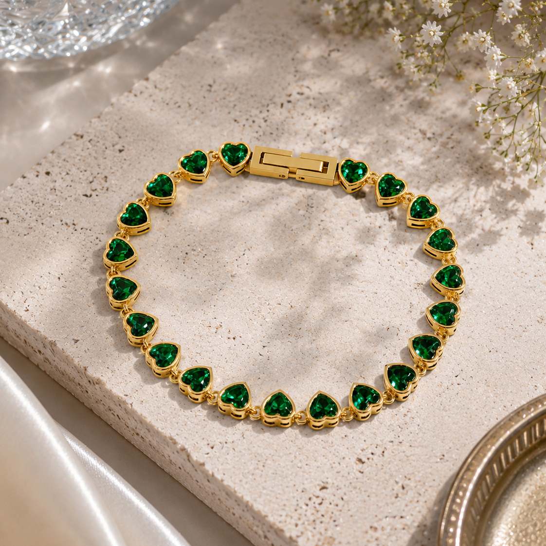 Emerald Eternity Heart Armband