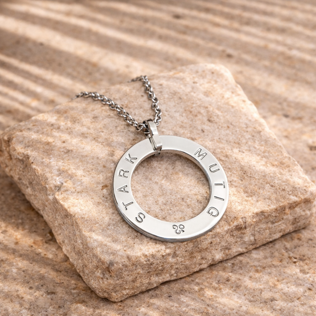 Mantrakette „MUTIG & STARK“ – Edelstahl Halskette in Gold oder Silber – 45+5 cm