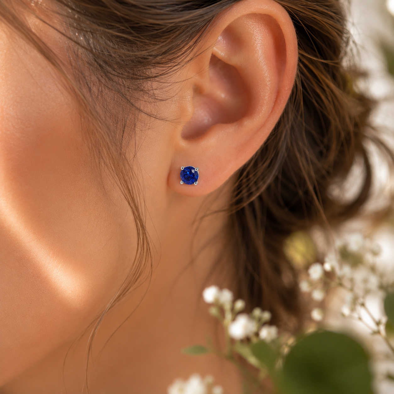 Saphir Ohrstecker aus 925 Sterling Silber – Zeitlose Eleganz in intensivem Blau