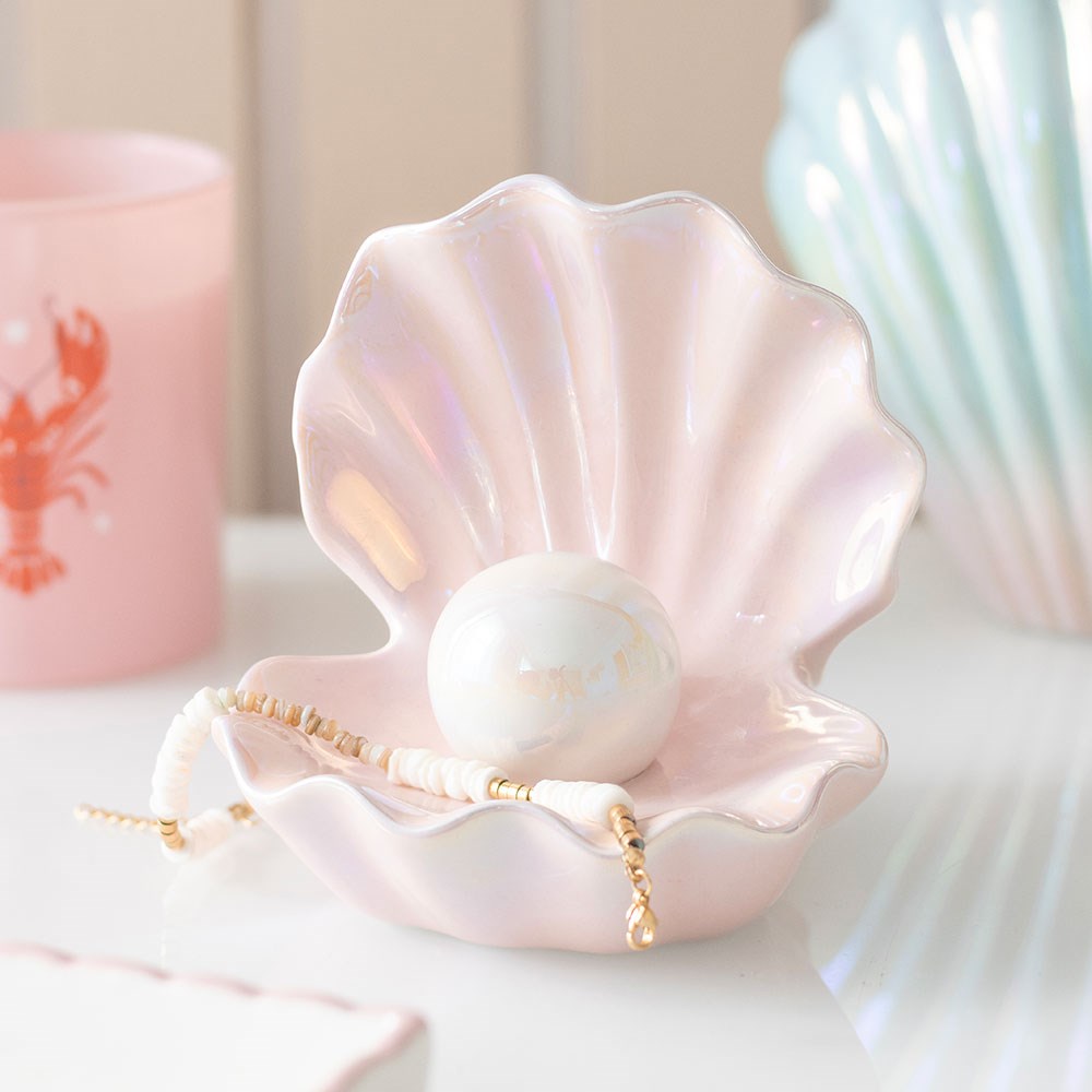 Schmuckdöschen in Muschelform – Elegante Schmuckschale mit Perlendetail