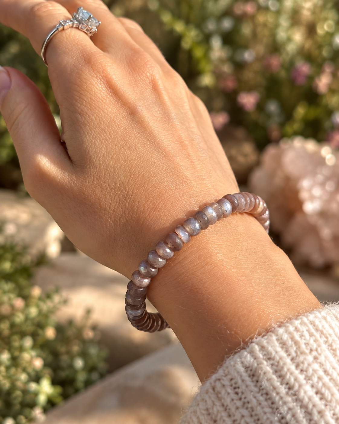 Schoko Mondstein Armband – Facettiert
