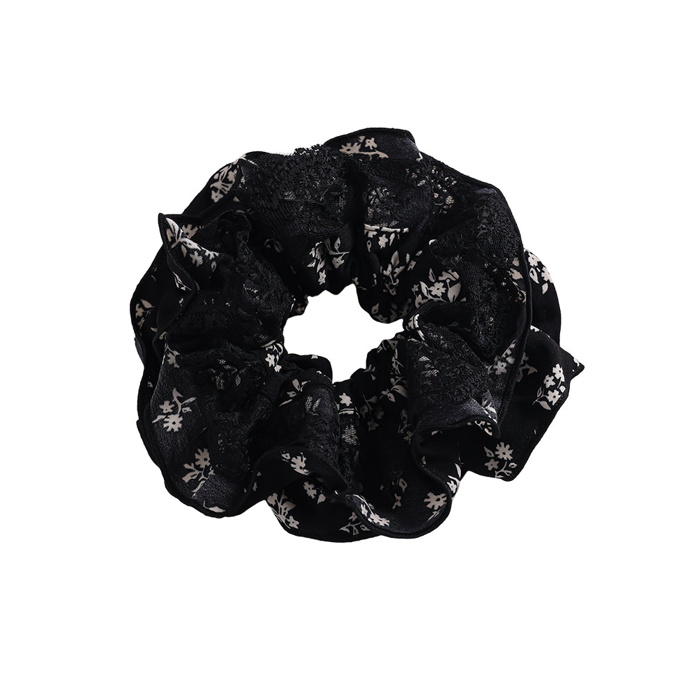 Schwarzer Blumen Scrunchie mit Spitze