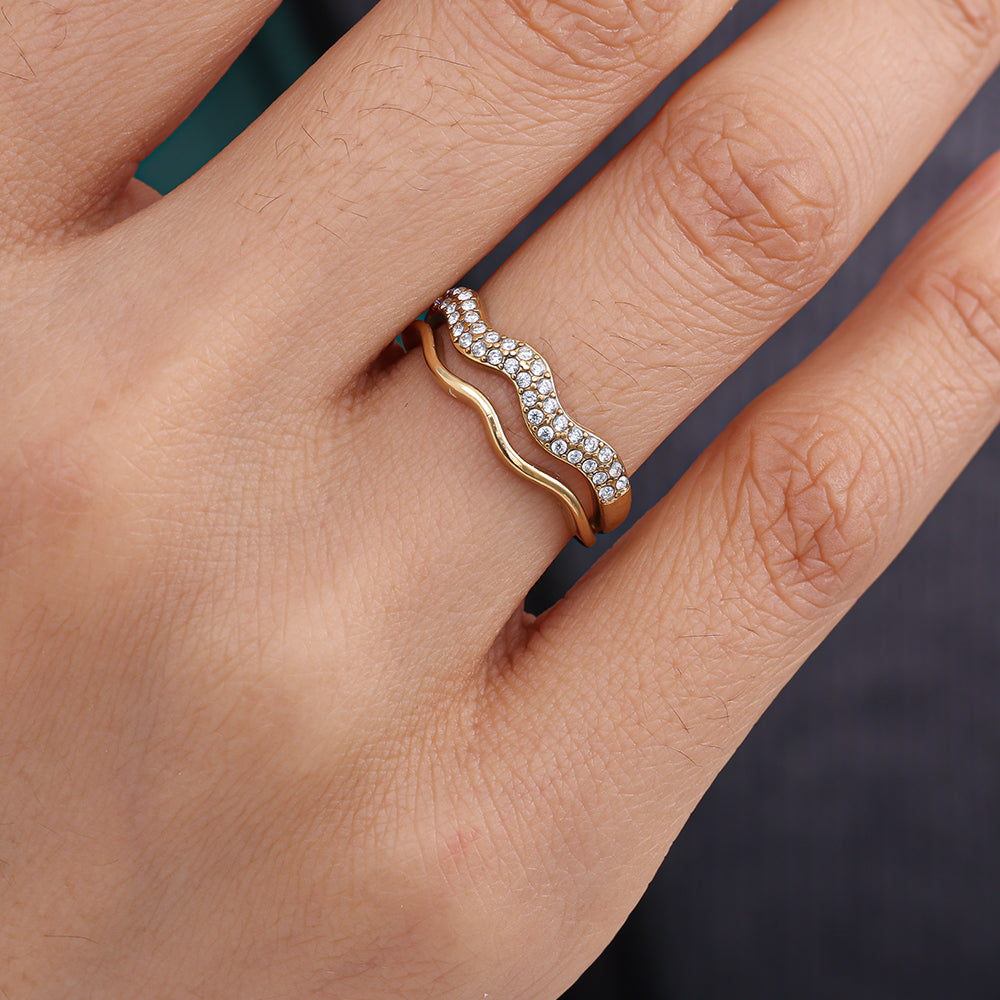 Liora Wave Ring mit Zirkonia