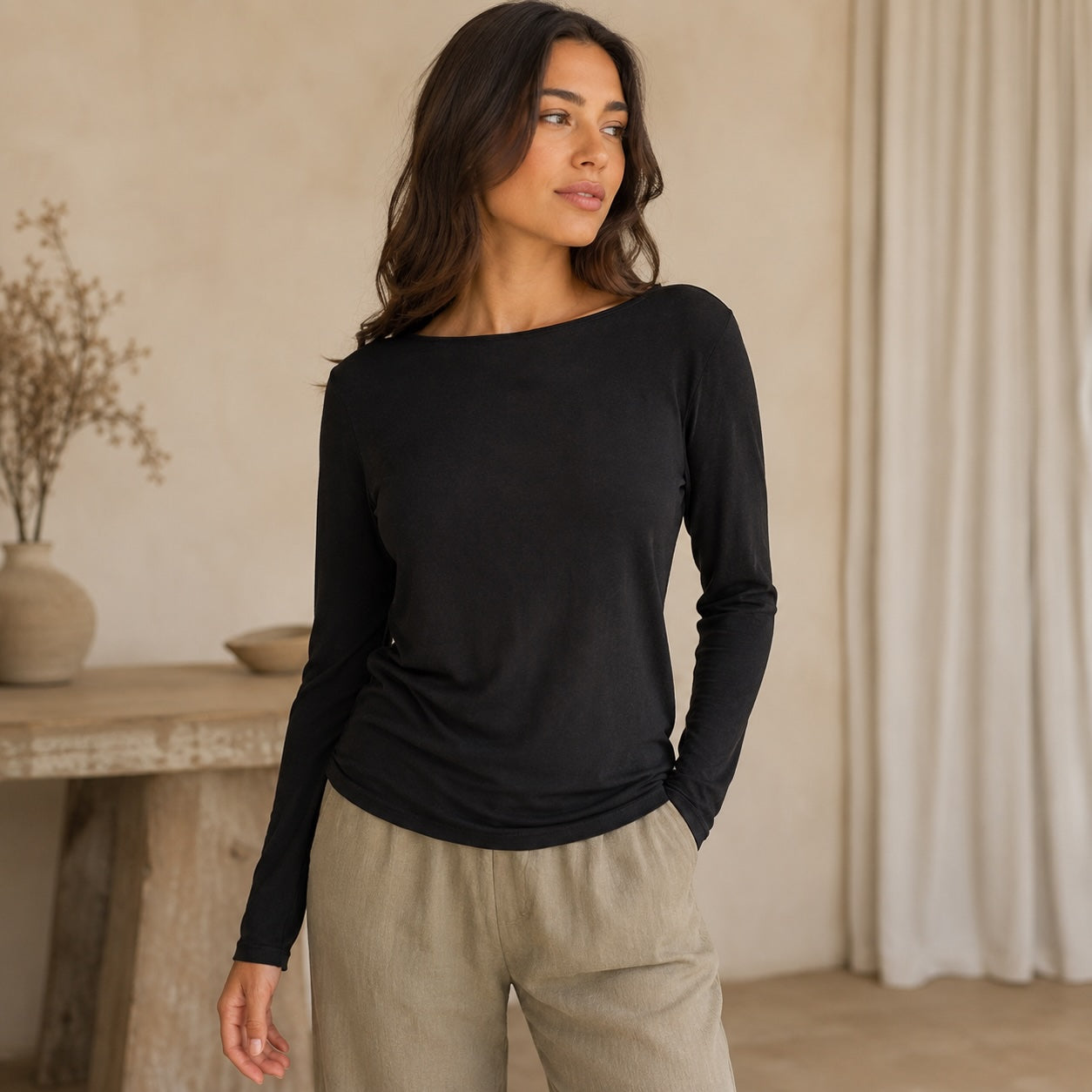 Basic Langarmshirt aus TENCEL™ – Schwarz