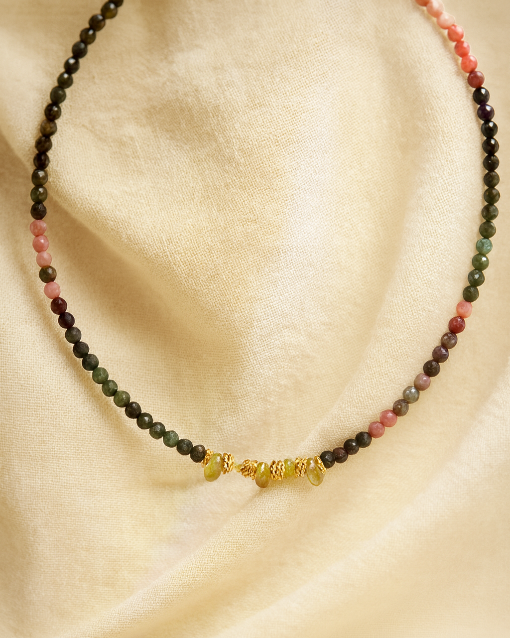 Thalira Kette – Turmalin & Peridot