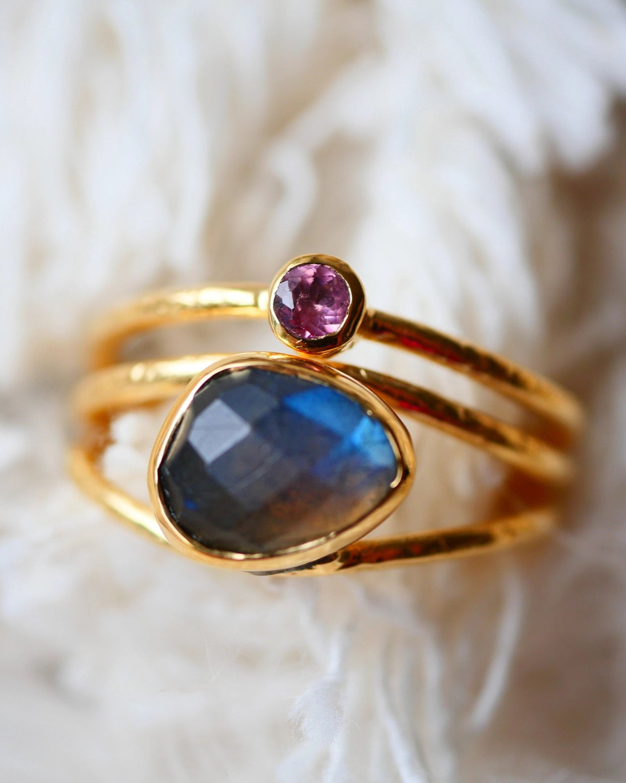 Thalyn Ring – Labradorit & Turmalin