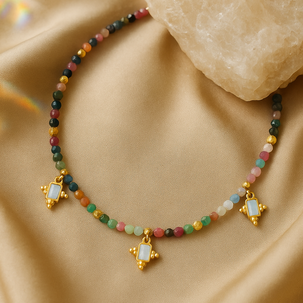 Viridia Kette – Turmalin, Tsavorit & Mondstein