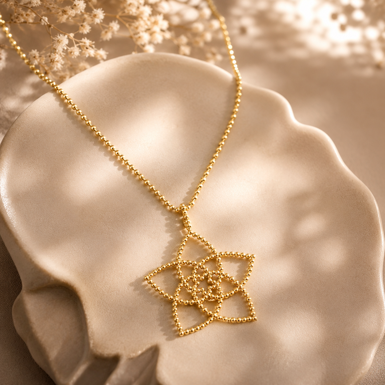 VENUSBLUME Anhänger mit Kette aus Edelstahl | Silber & Gold