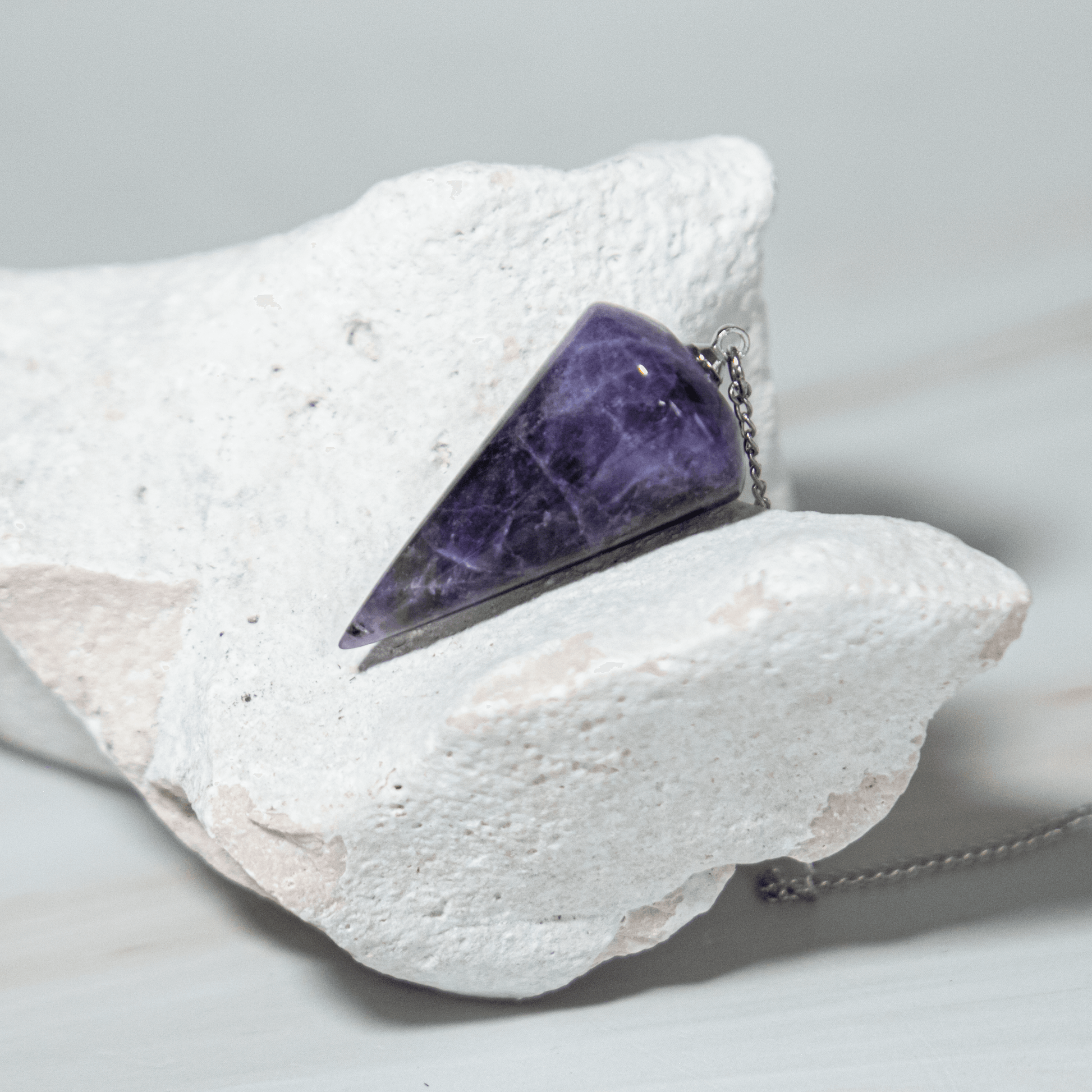 Amethyst Pendel Kristall Edelstein für Sternzeichen Fische Wassermann Jungfrau stärkt Aura Intuition Annurah 